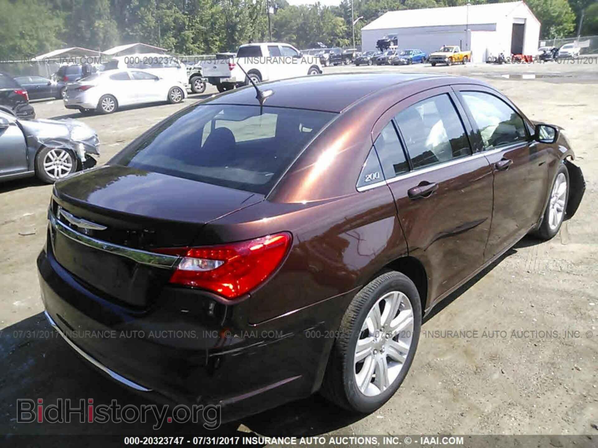 2013 Chrysler 200 - VIN: 1C3CCBAB8DN698080 - Фото 4