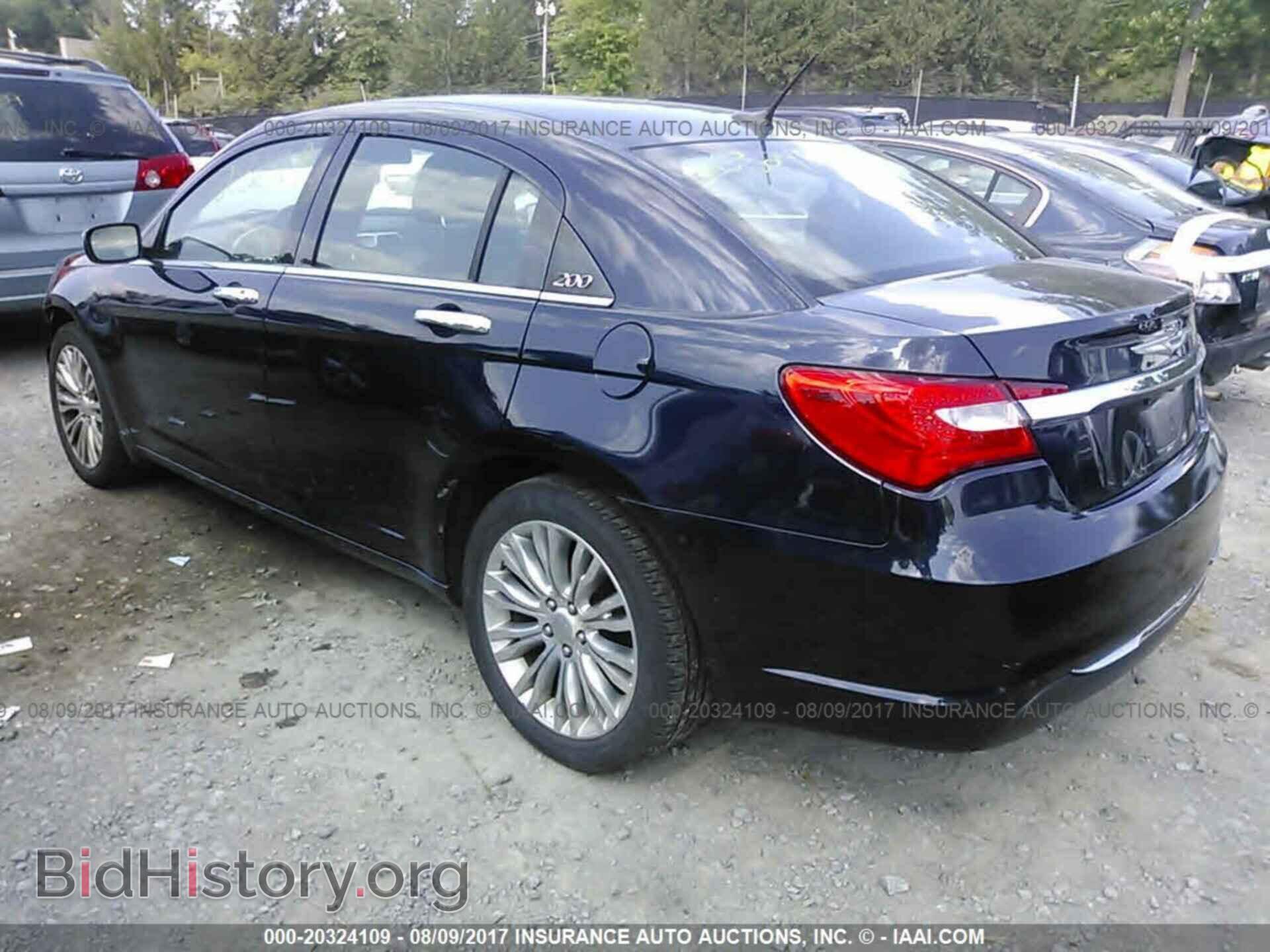 2012 Chrysler 200 - VIN: 1C3CCBCB1CN250758 - Photo 3