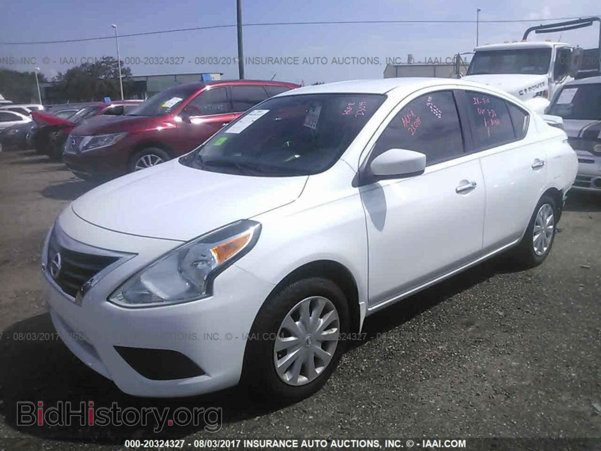 2016 Nissan Versa - VIN: 3N1CN7AP3GL837764 - Фото 2