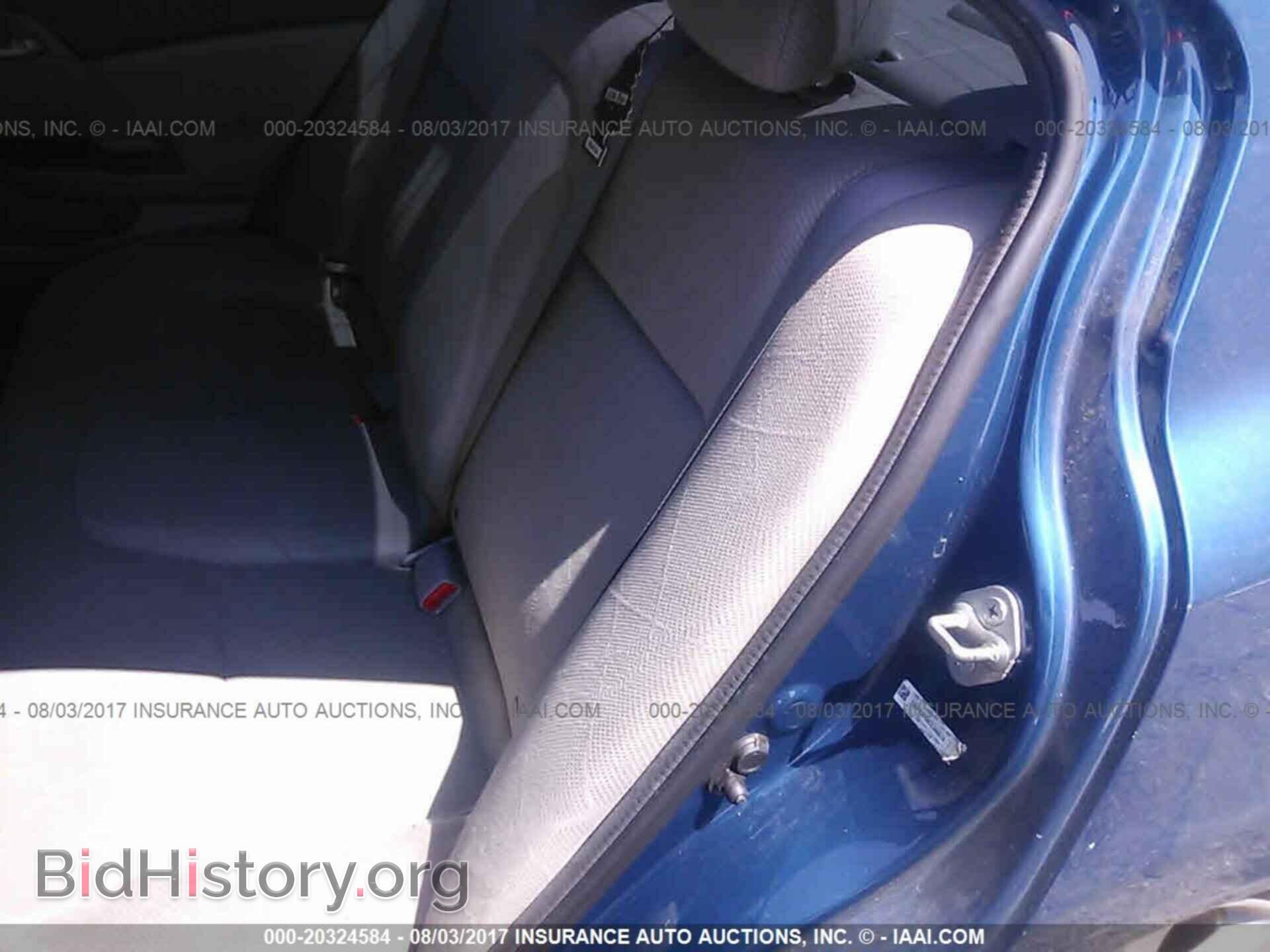 2012 Honda Civic - VIN: 19XFB2F58CE344674 - Photo 8