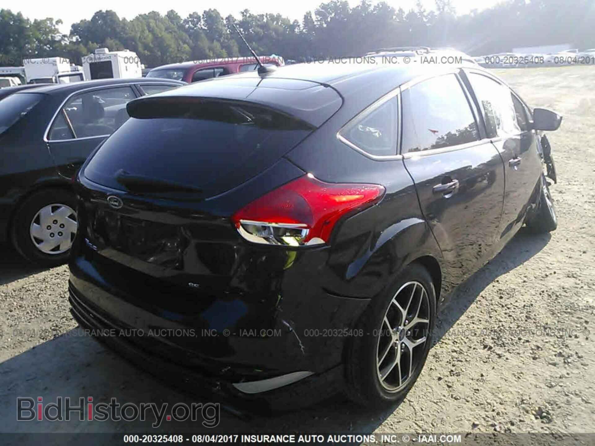 2015 Ford Focus - VIN: 1FADP3K26FL345902 - Photo 4
