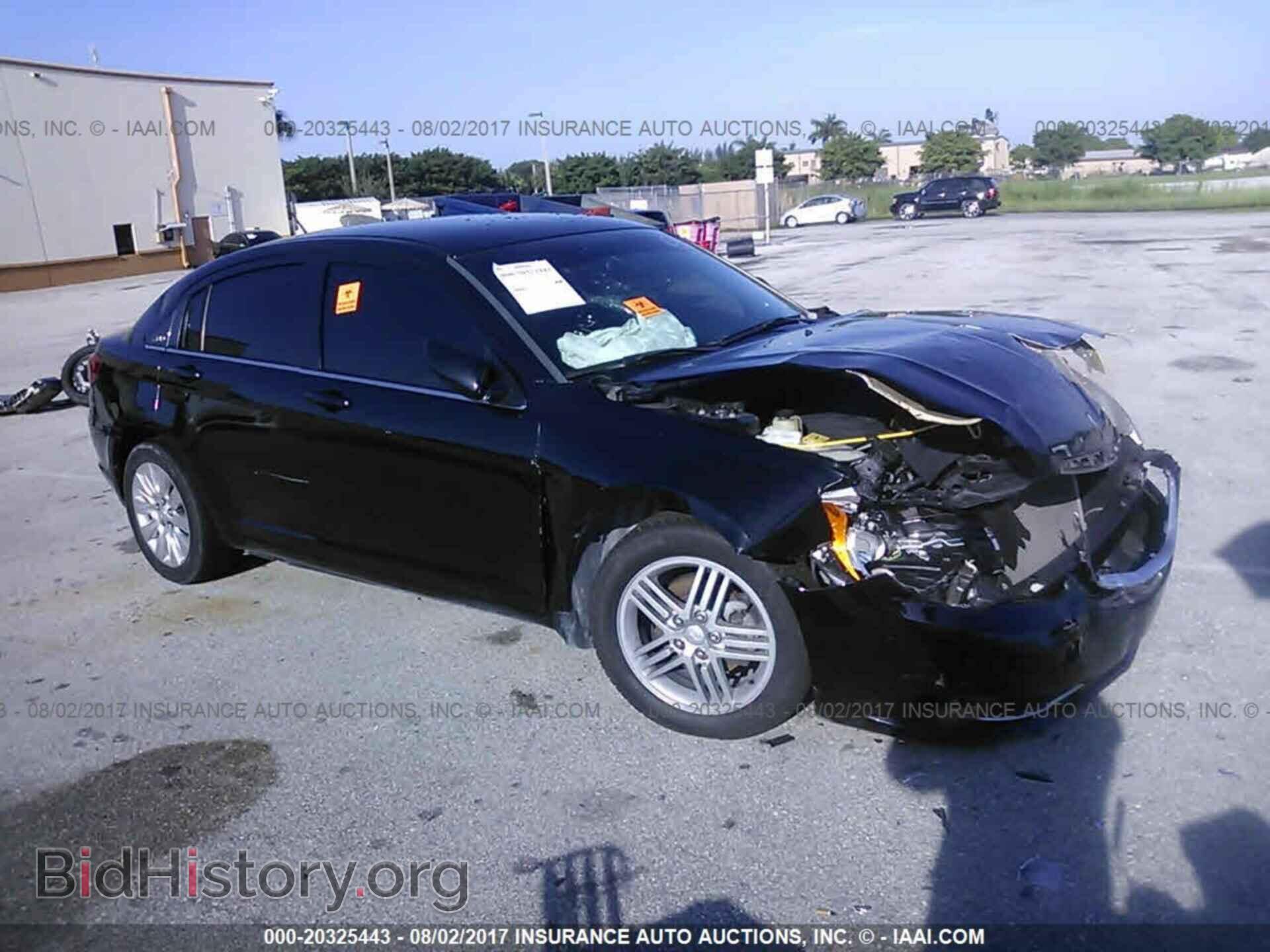 Photo 1C3CCBABXEN195300 - Chrysler 200 2014