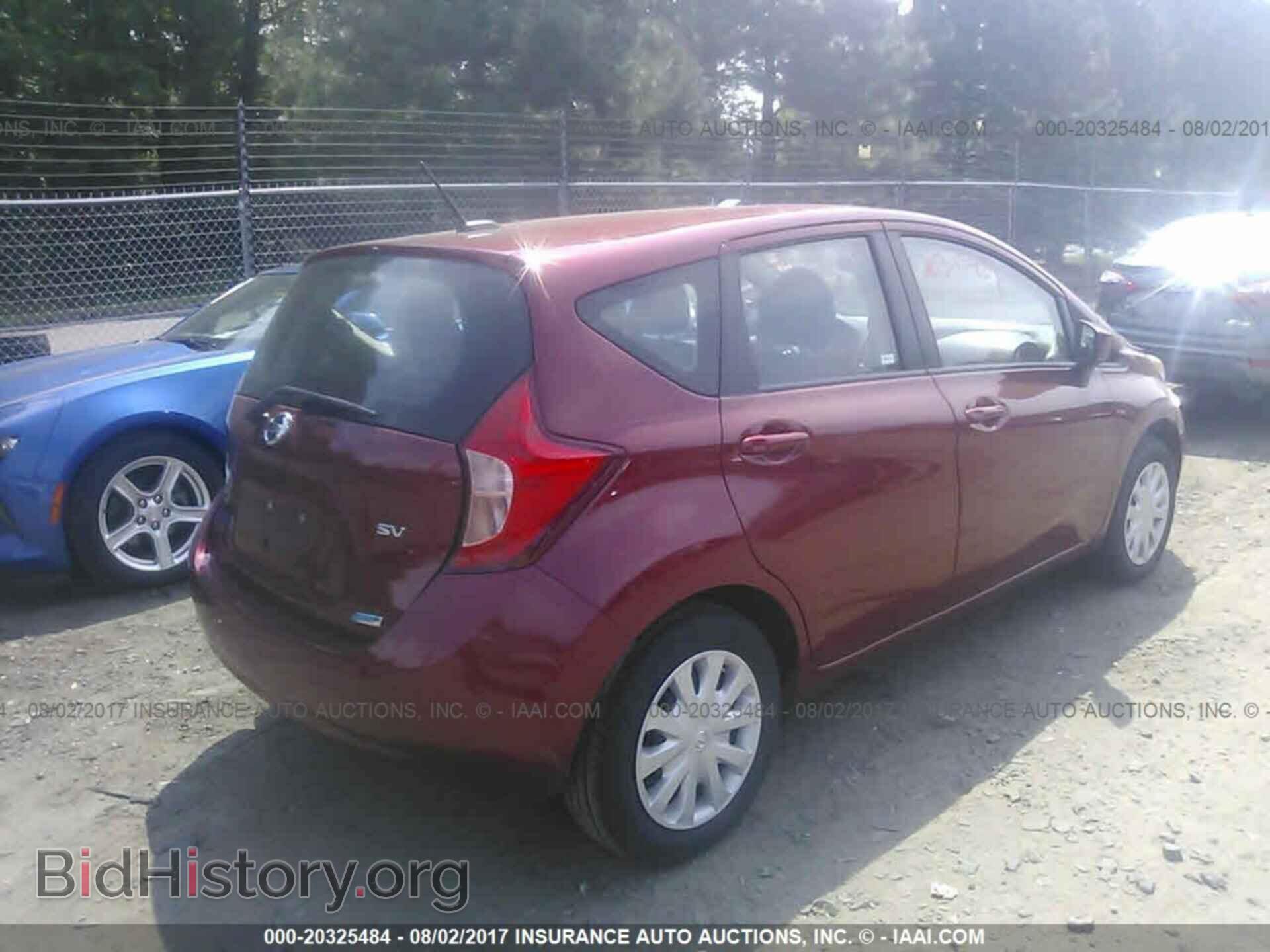 2016 Nissan Versa note - VIN: 3N1CE2CP5GL353322 - Фото 4