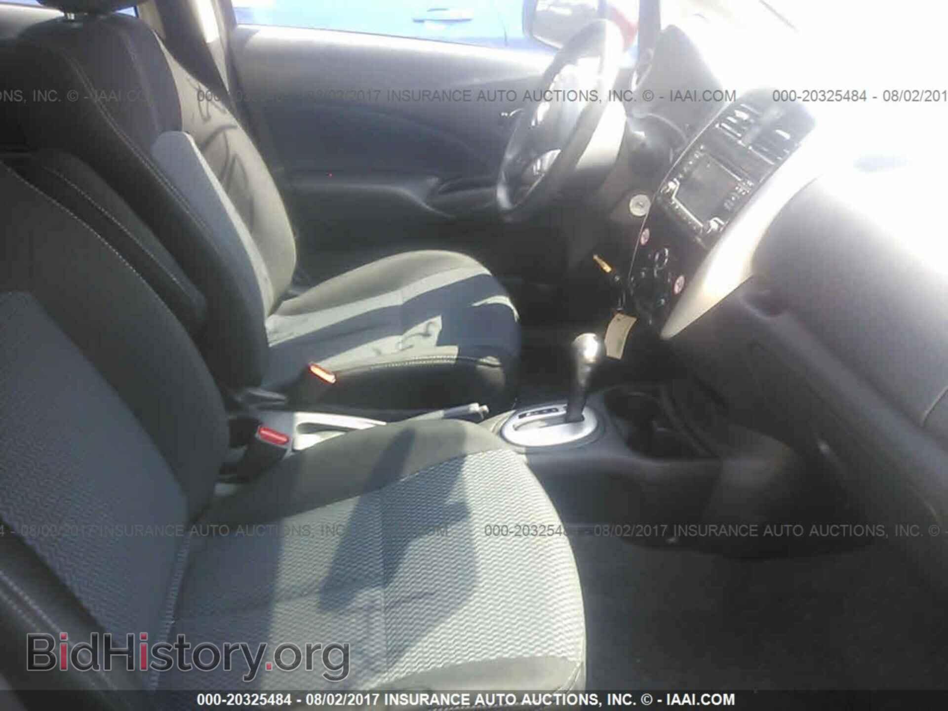 2016 Nissan Versa note - VIN: 3N1CE2CP5GL353322 - Фото 5