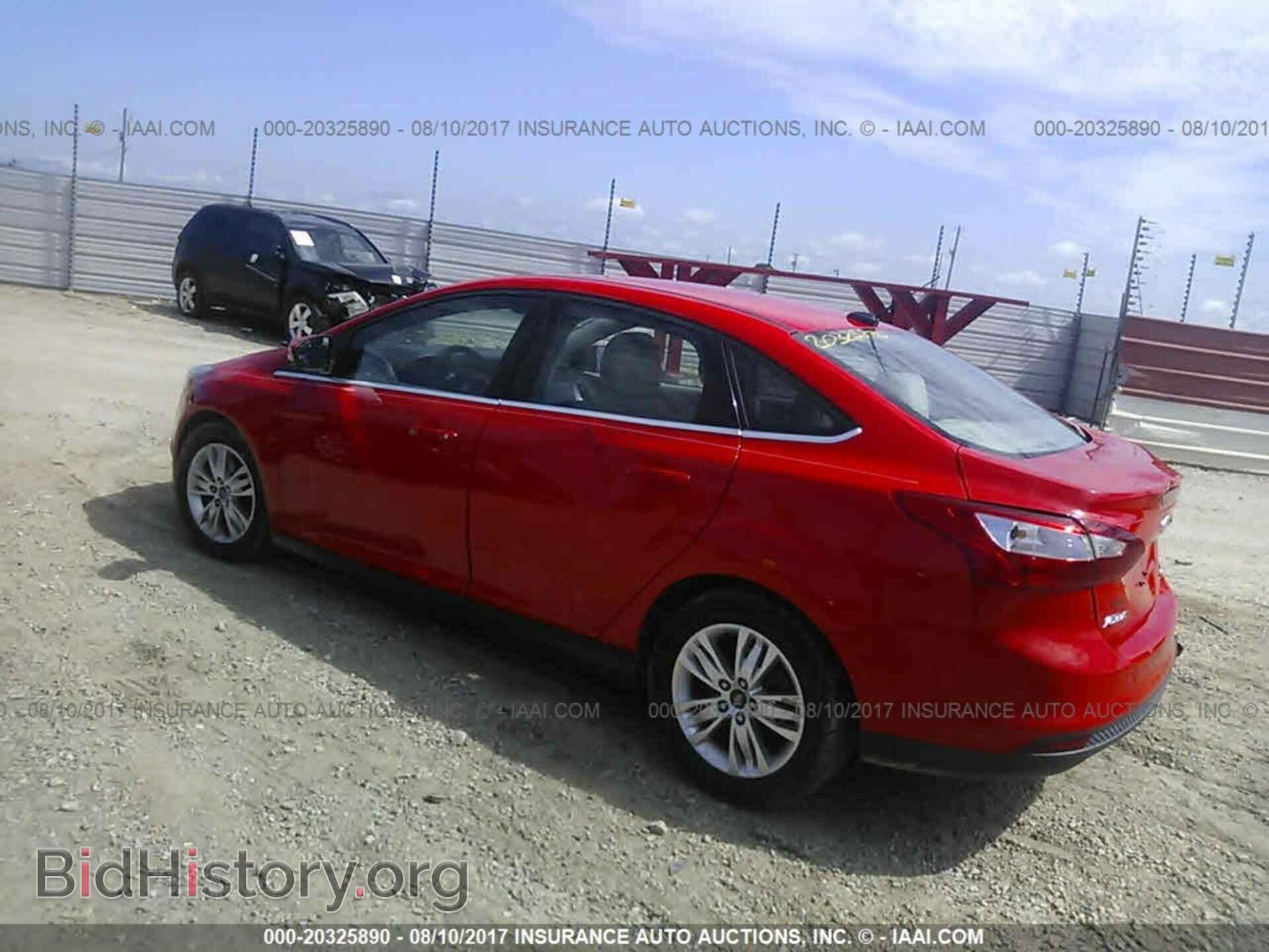 2012 Ford Focus - VIN: 1FAHP3H28CL478682 - Photo 3