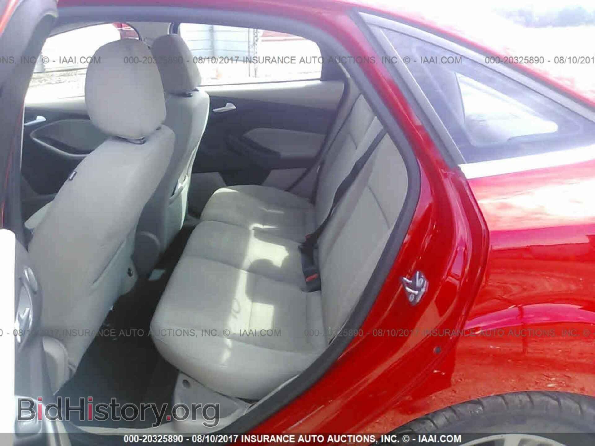 2012 Ford Focus - VIN: 1FAHP3H28CL478682 - Photo 8