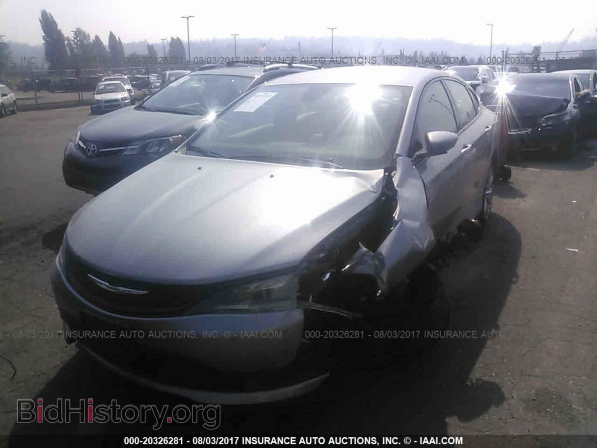 2015 Chrysler 200 - VIN: 1C3CCCBB7FN746790 - Photo 2