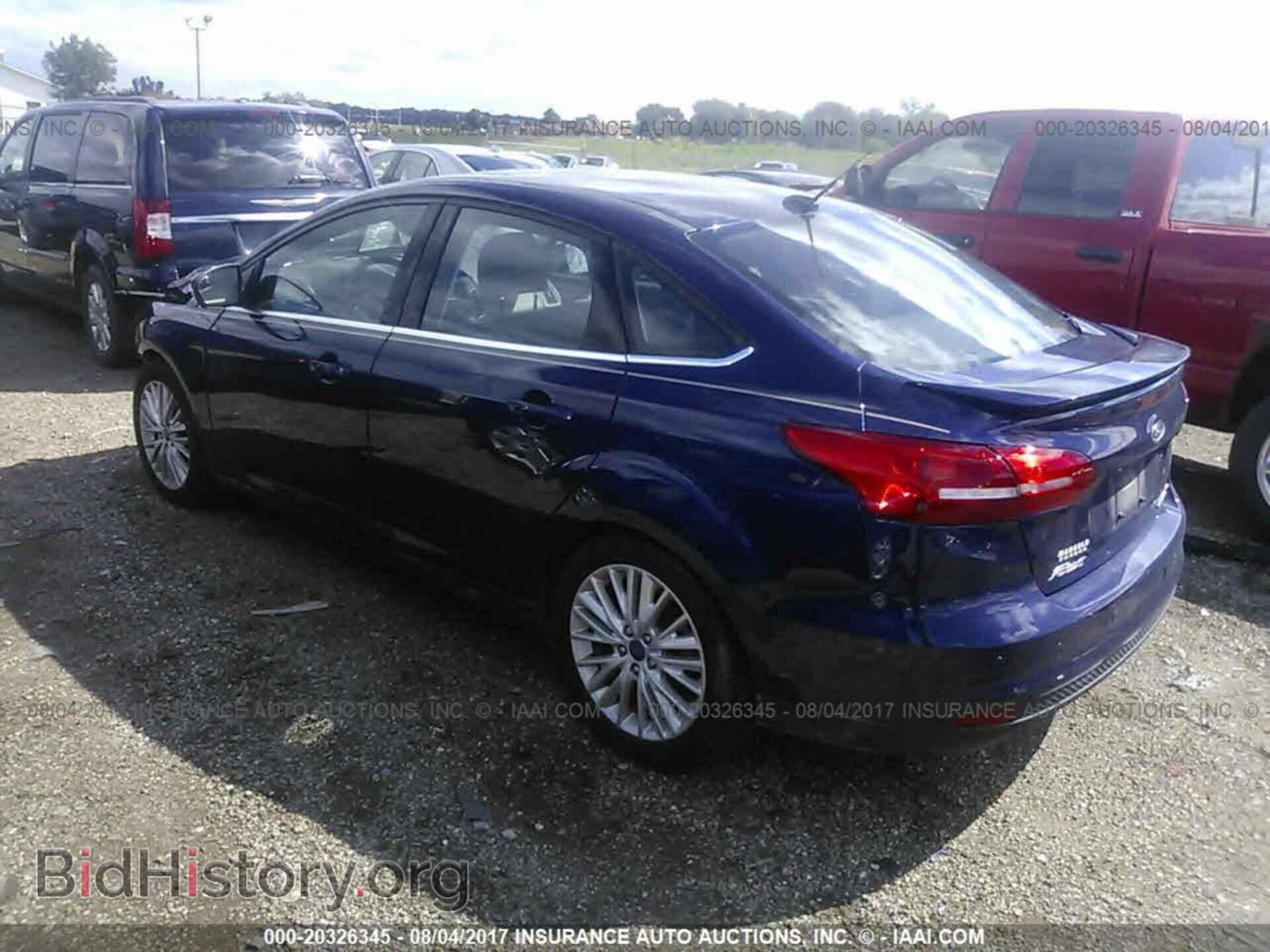 2016 Ford Focus - VIN: 1FADP3J23GL280588 - Photo 3