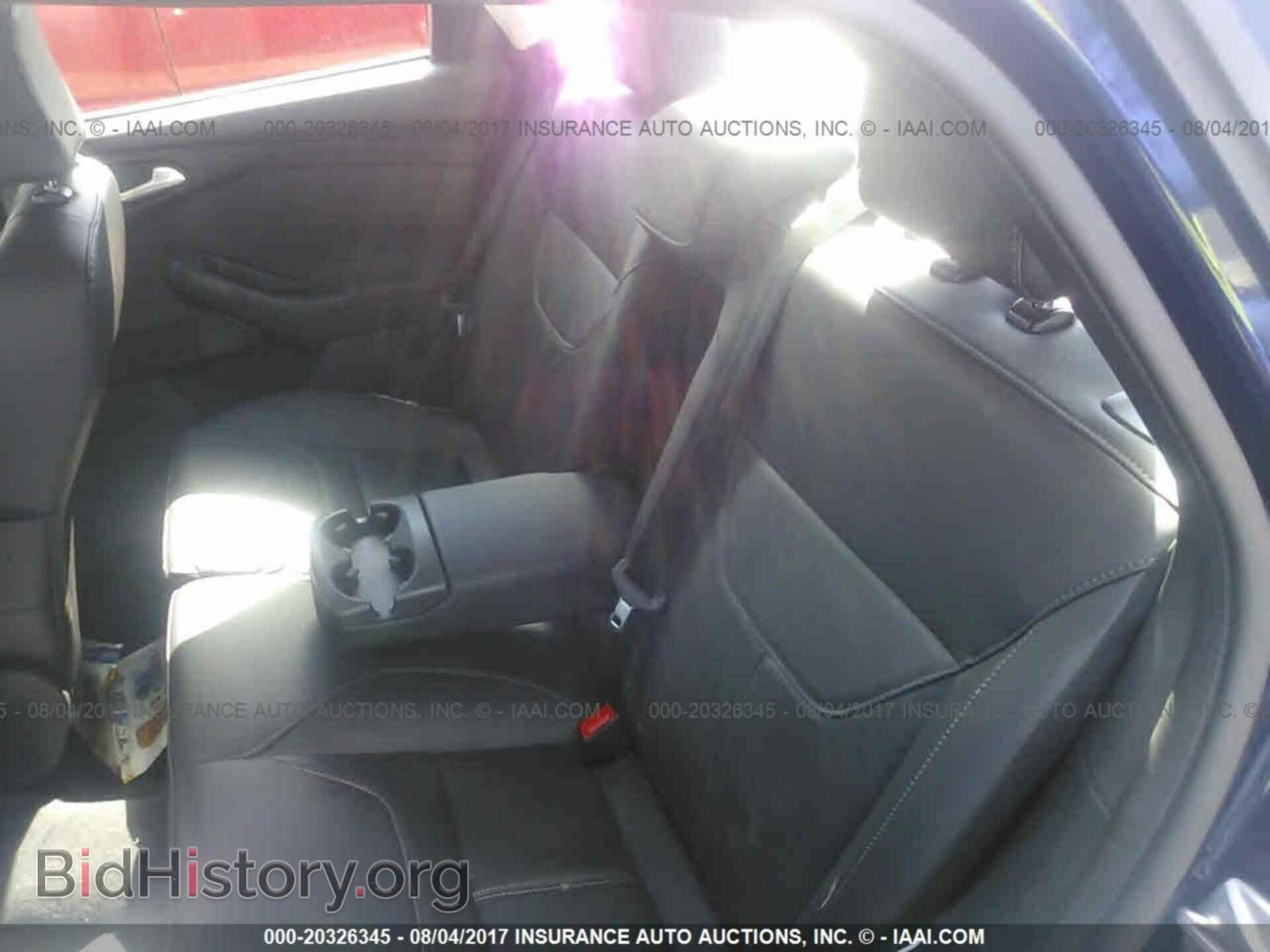 2016 Ford Focus - VIN: 1FADP3J23GL280588 - Photo 8