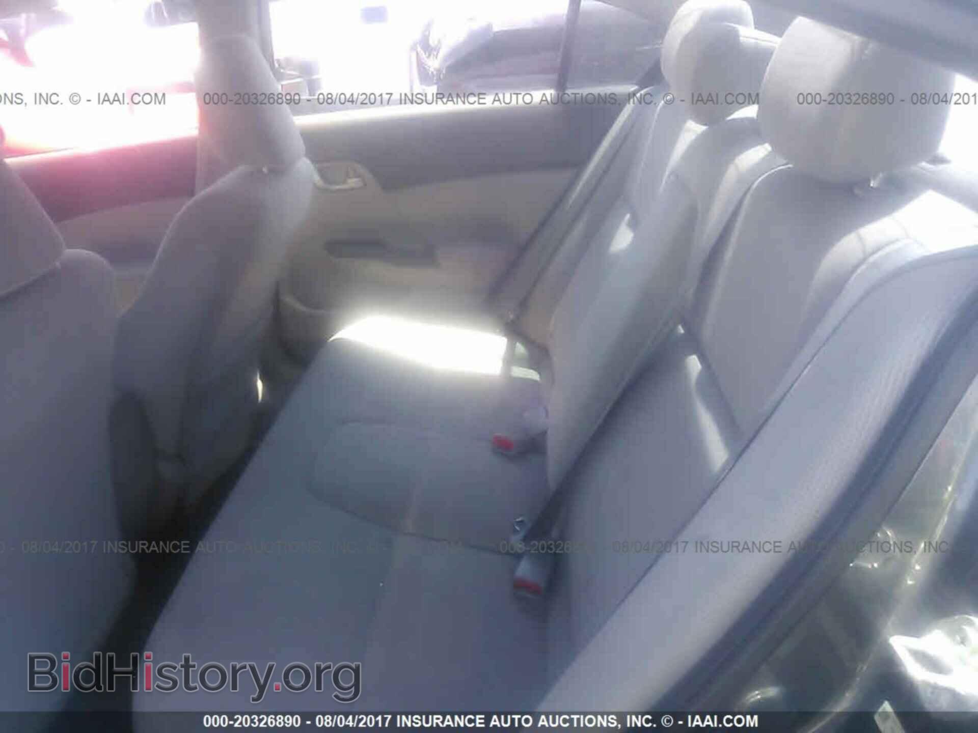 2012 Honda Civic - VIN: 19XFB2F58CE323372 - Photo 8