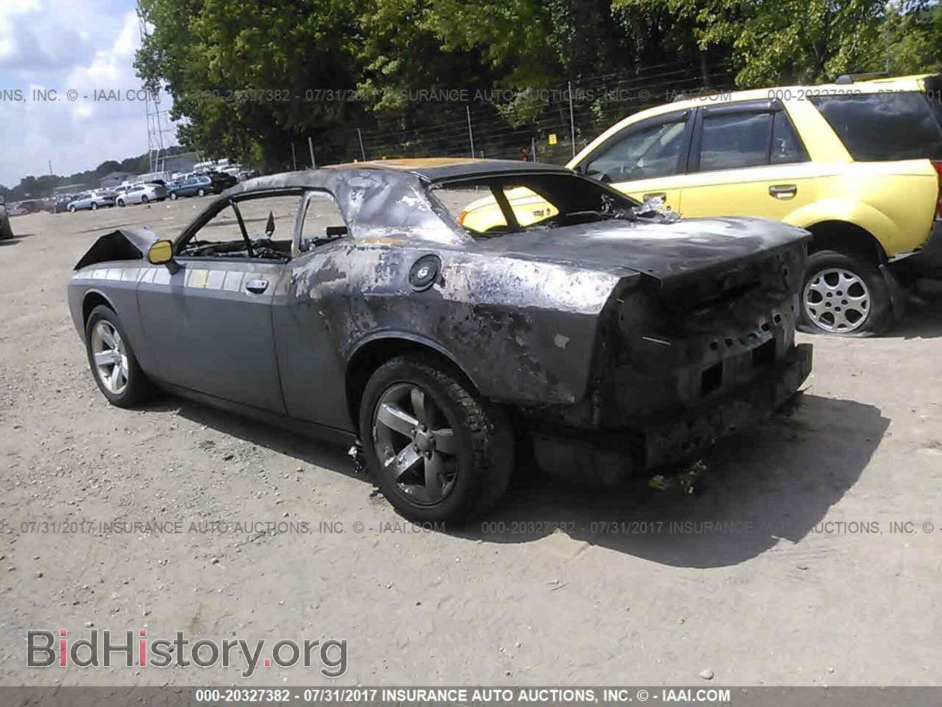 2011 Dodge Challenger - VIN: 2B3CJ4DG4BH605602 - Фото 3