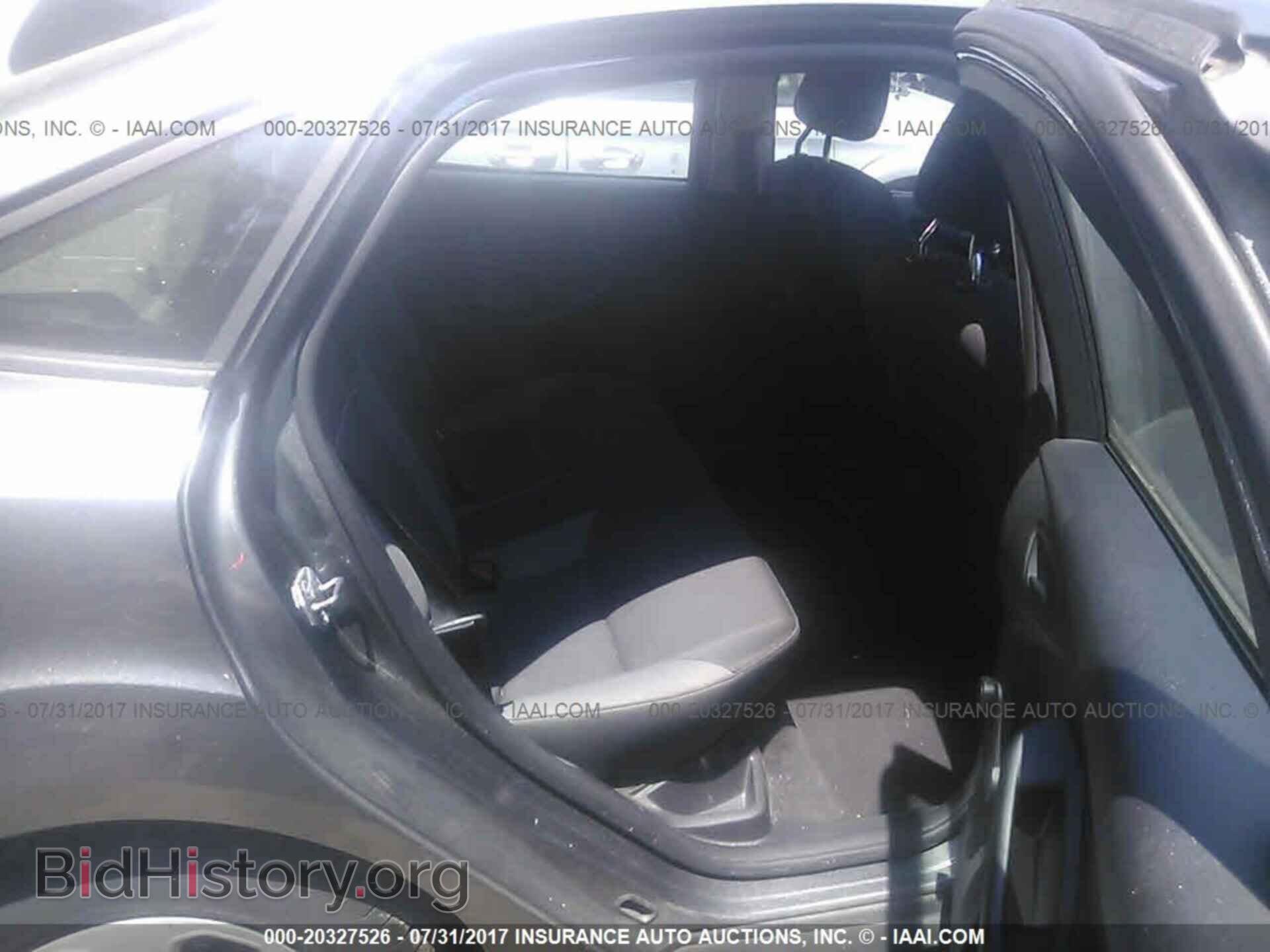 2013 Ford Focus - VIN: 1FADP3E22DL137069 - Photo 8