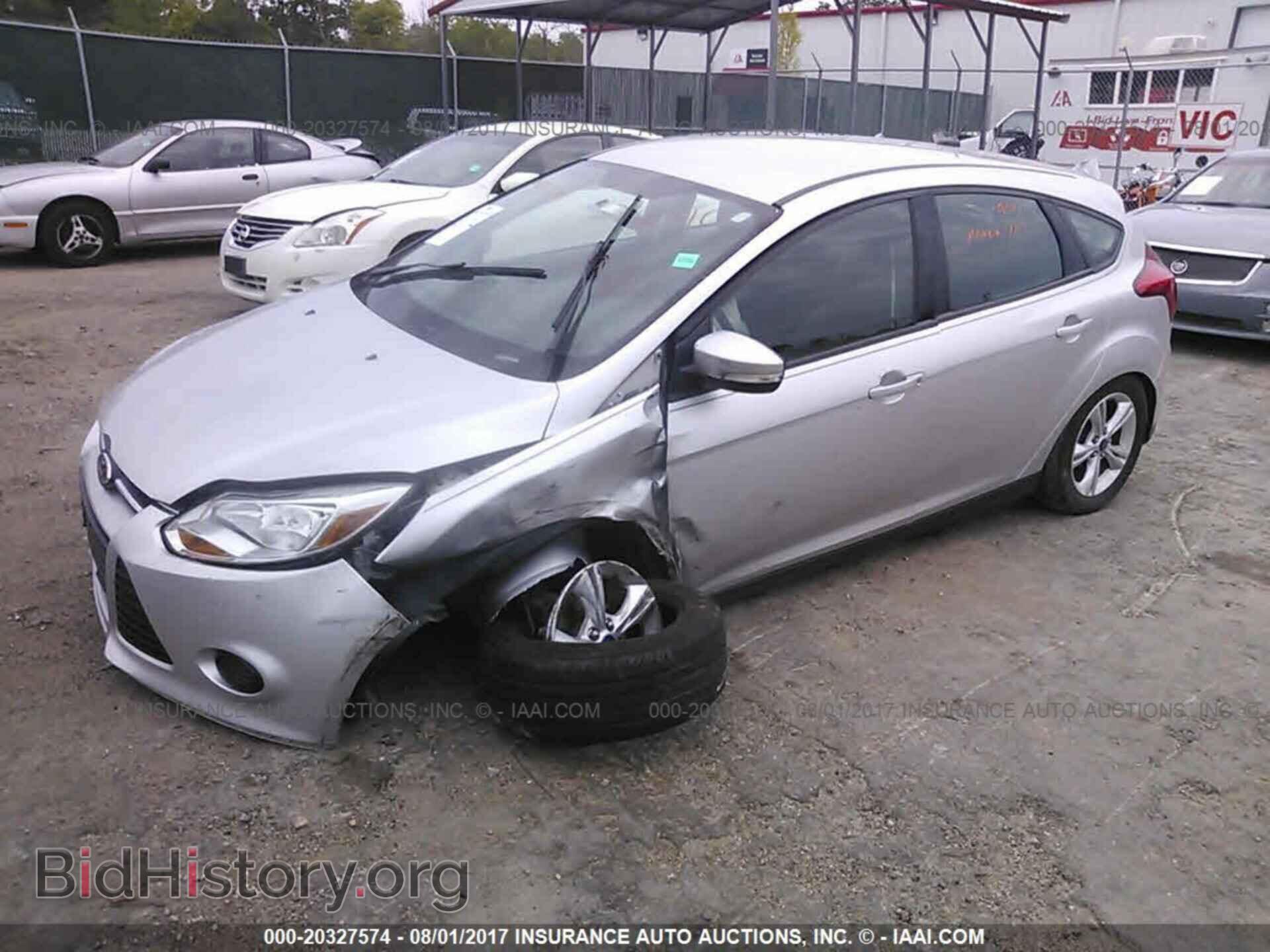 2014 Ford Focus - VIN: 1FADP3K26EL223040 - Фото 2