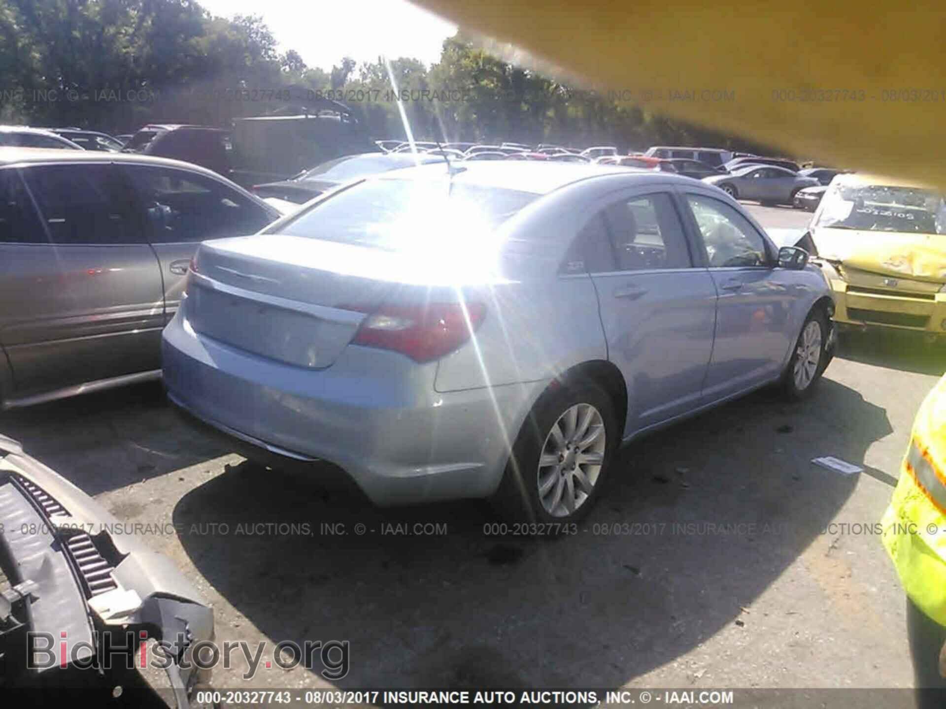 2013 Chrysler 200 - VIN: 1C3CCBBB2DN723103 - Фото 4