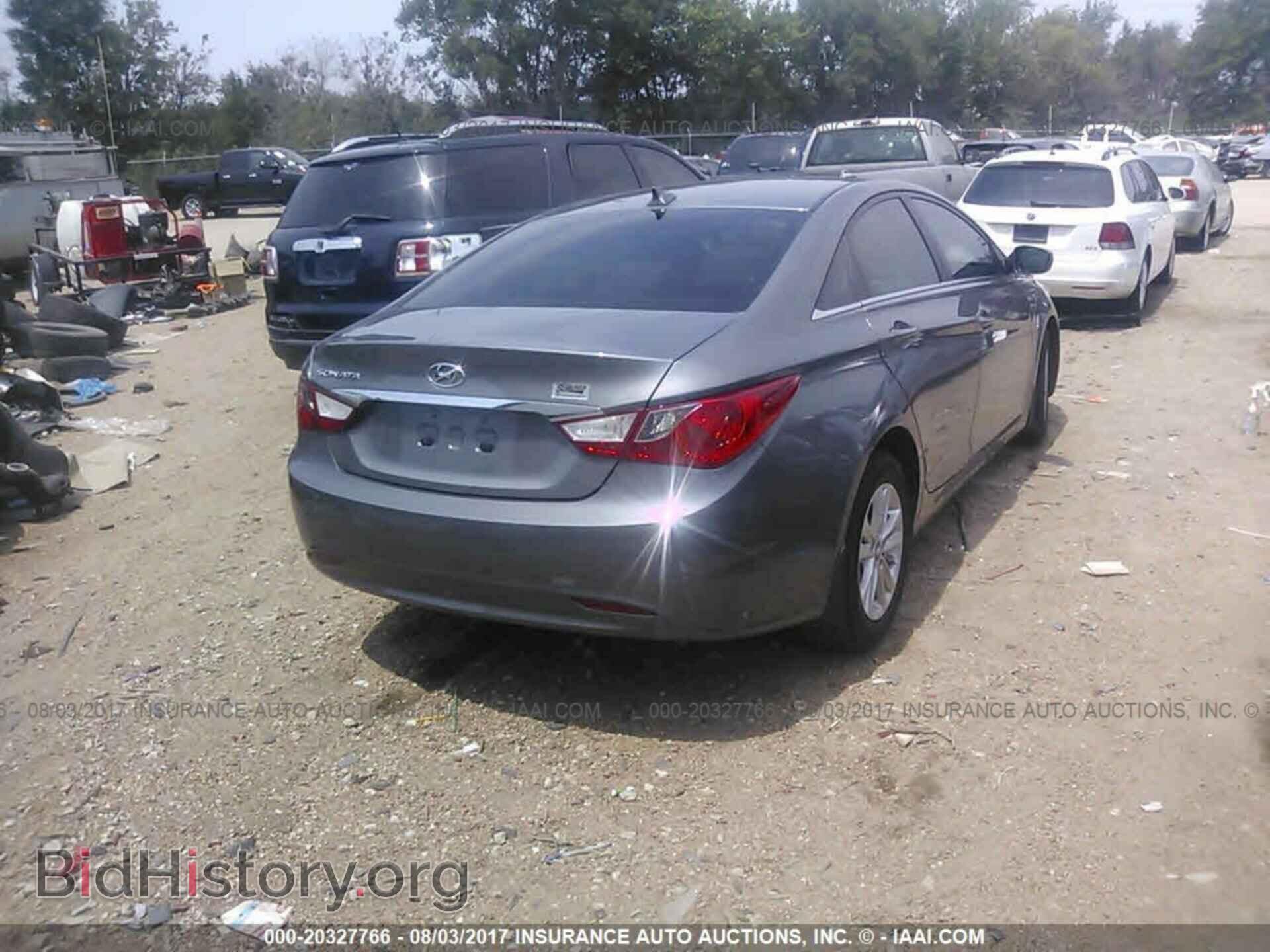 2012 Hyundai Sonata - VIN: 5NPEB4AC5CH350733 - Photo 4