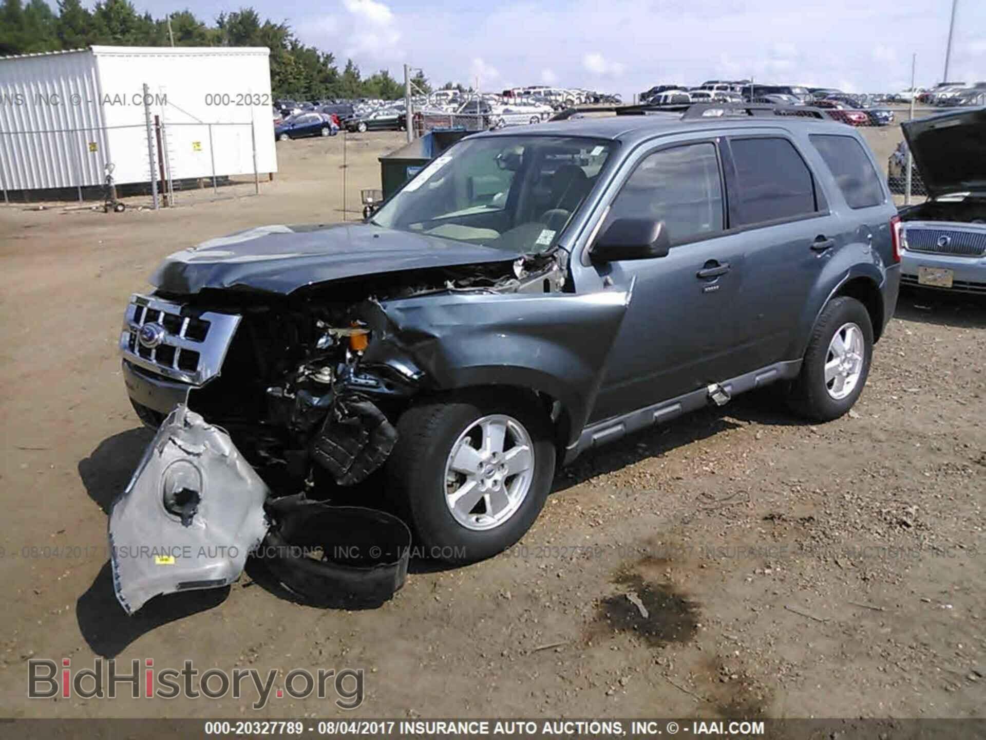 2012 Ford Escape - VIN: 1FMCU0D77CKB87797 - Photo 2