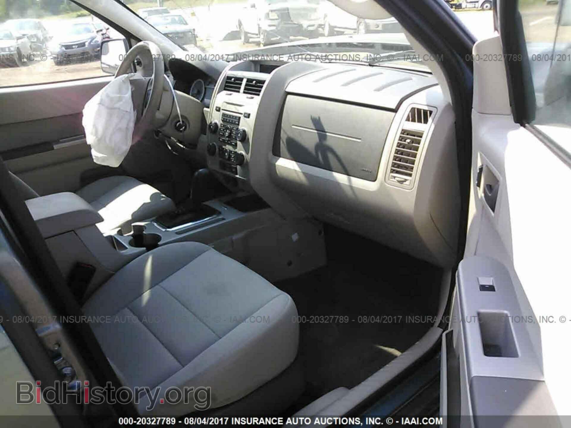 2012 Ford Escape - VIN: 1FMCU0D77CKB87797 - Photo 5