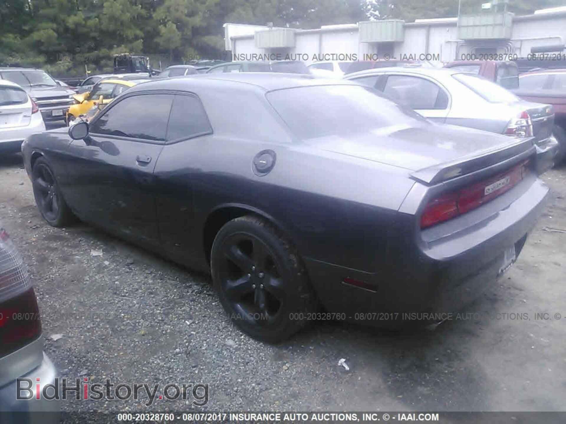 2014 Dodge Challenger - VIN: 2C3CDYBT1EH302704 - Photo 3