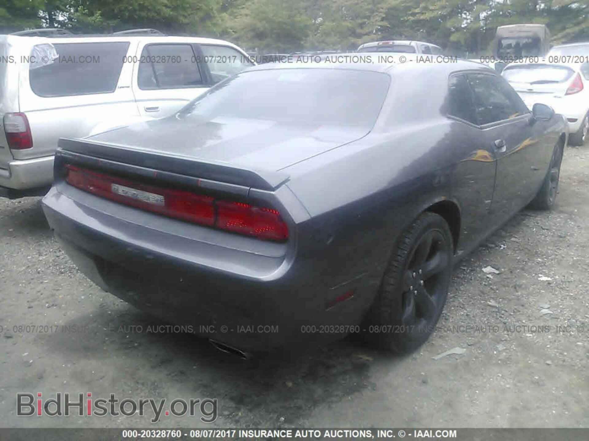 2014 Dodge Challenger - VIN: 2C3CDYBT1EH302704 - Photo 4