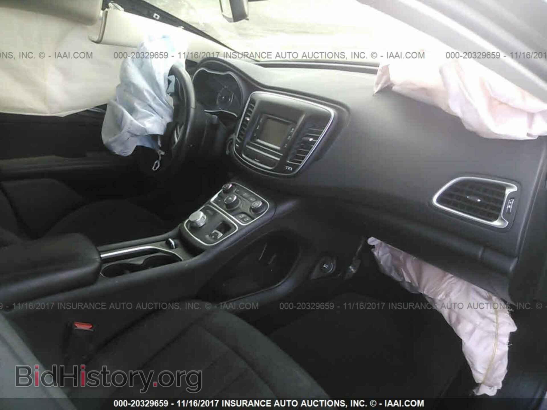 2015 Chrysler 200 - VIN: 1C3CCCABXFN590696 - Photo 5