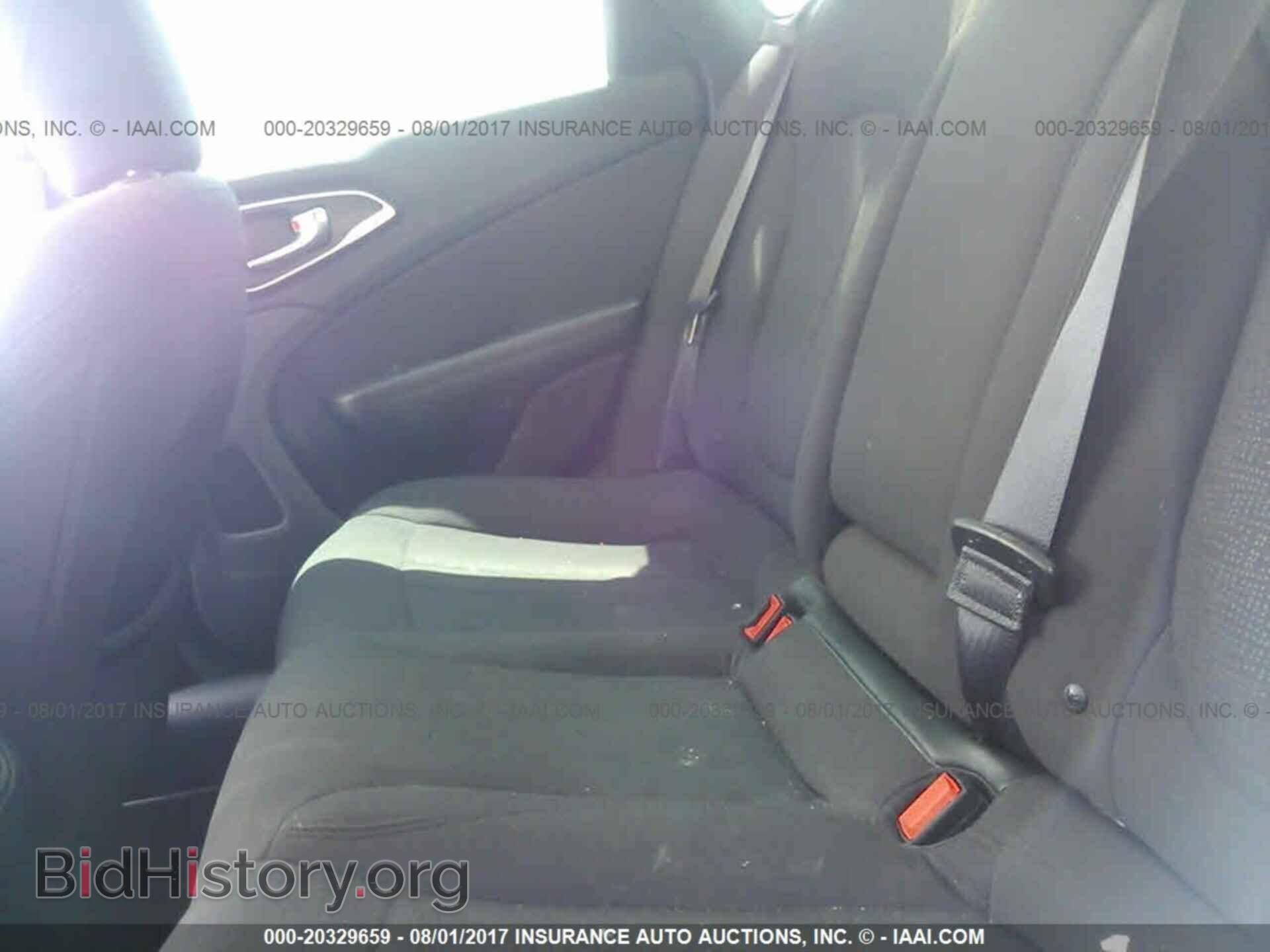 2015 Chrysler 200 - VIN: 1C3CCCABXFN590696 - Photo 8