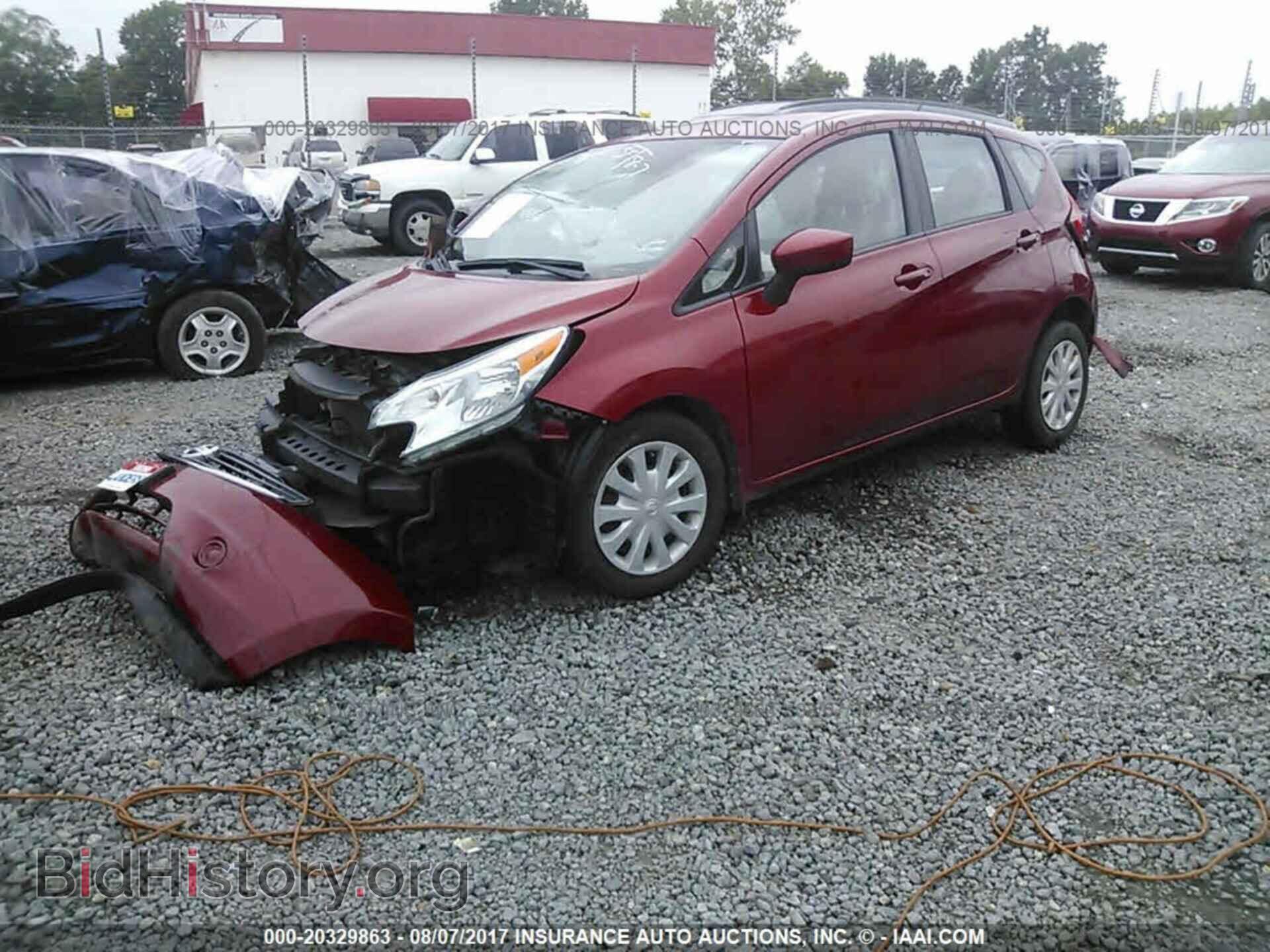 2015 Nissan Versa note - VIN: 3N1CE2CP3FL355584 - Фото 2