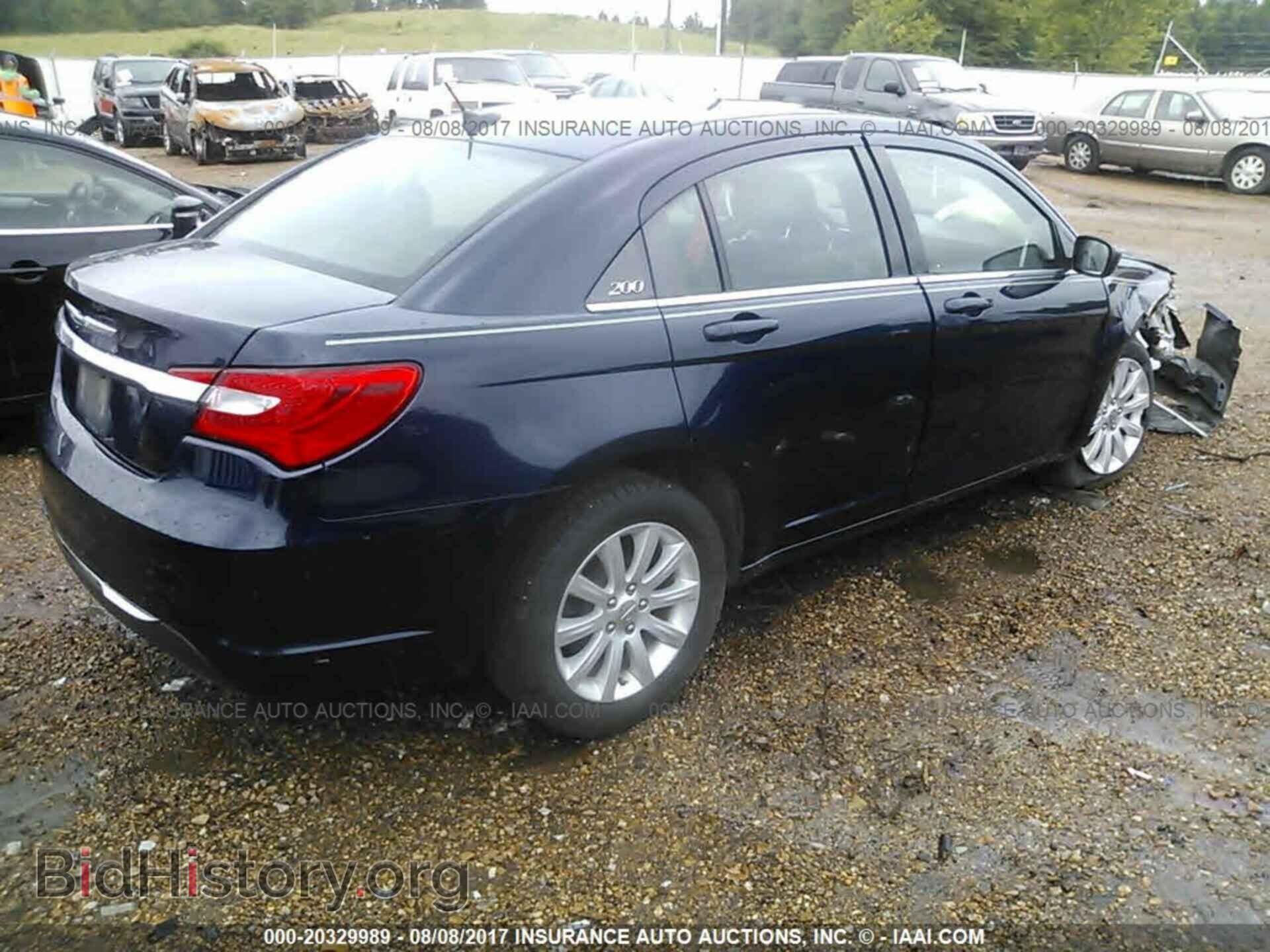 2013 Chrysler 200 - VIN: 1C3CCBBG5DN569112 - Photo 4