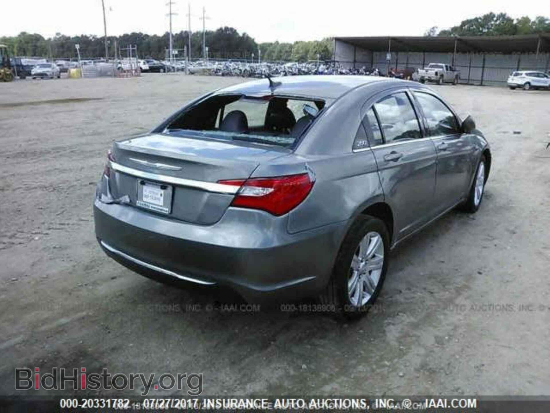 2013 Chrysler 200 - VIN: 1C3CCBBB7DN743542 - Фото 4