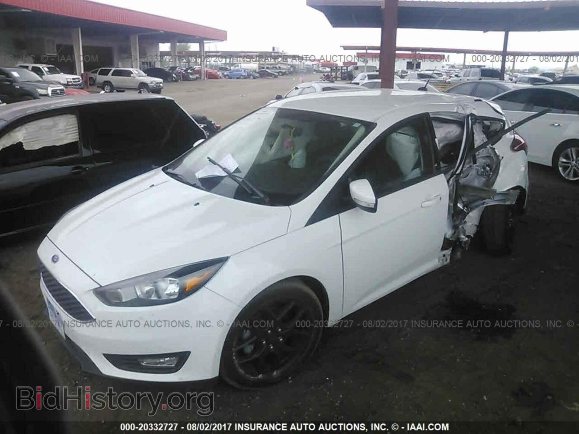 2016 Ford Focus - VIN: 1FADP3K28GL256009 - Фото 2