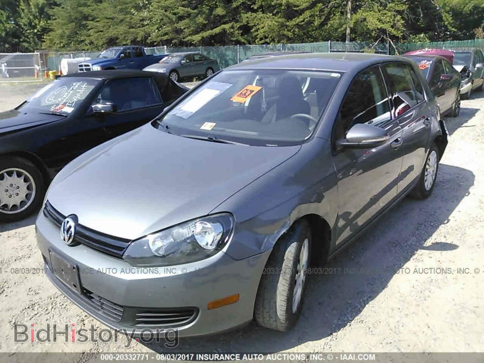 2011 Volkswagen Golf - VIN: WVWDB7AJ4BW254709 - Фото 2