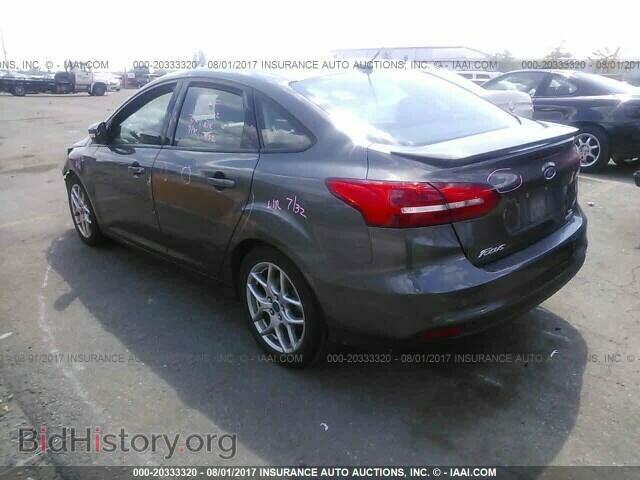 2015 Ford Focus - VIN: 1FADP3F2XFL254562 - Photo 3