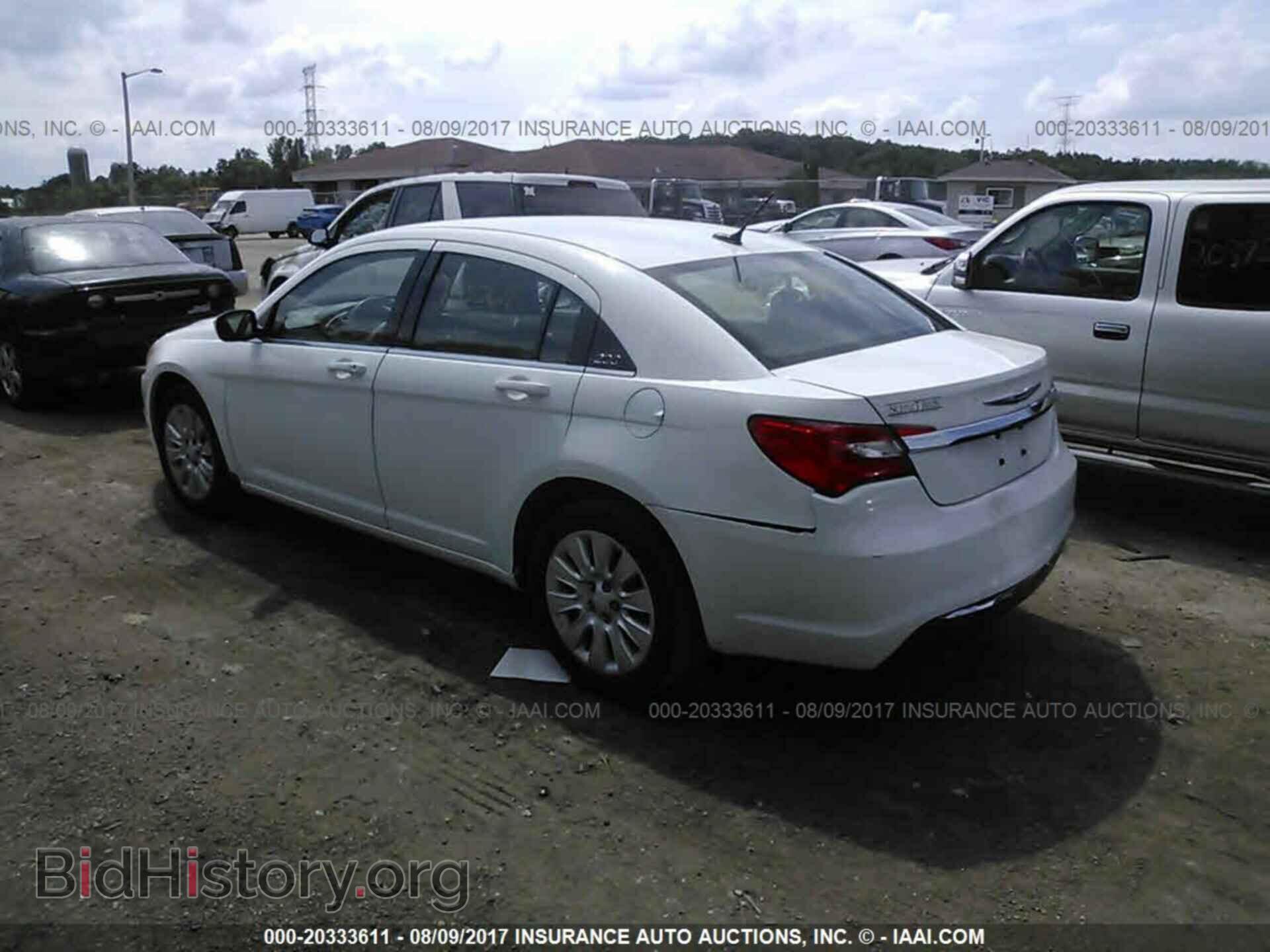 2011 Chrysler 200 - VIN: 1C3BC4FB5BN551003 - Photo 3