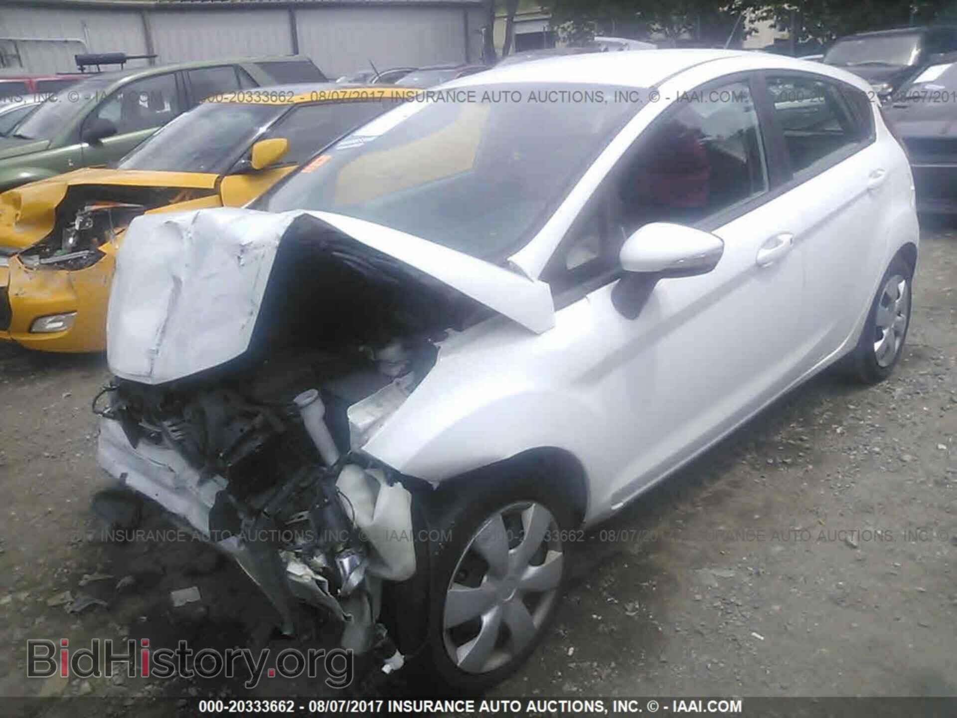 2013 Ford Fiesta - VIN: 3FADP4EJ9DM202964 - Photo 2