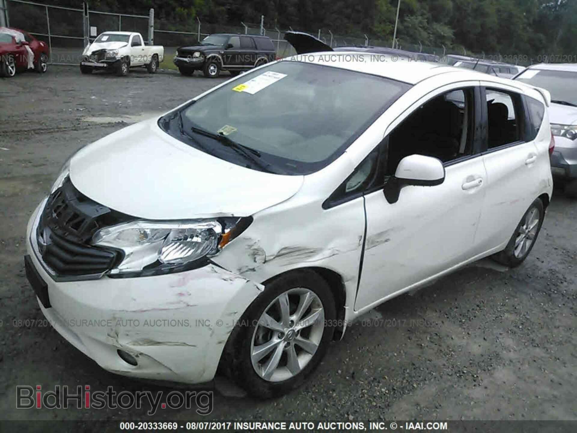 2014 Nissan Versa note - VIN: 3N1CE2CP7EL401769 - Фото 2