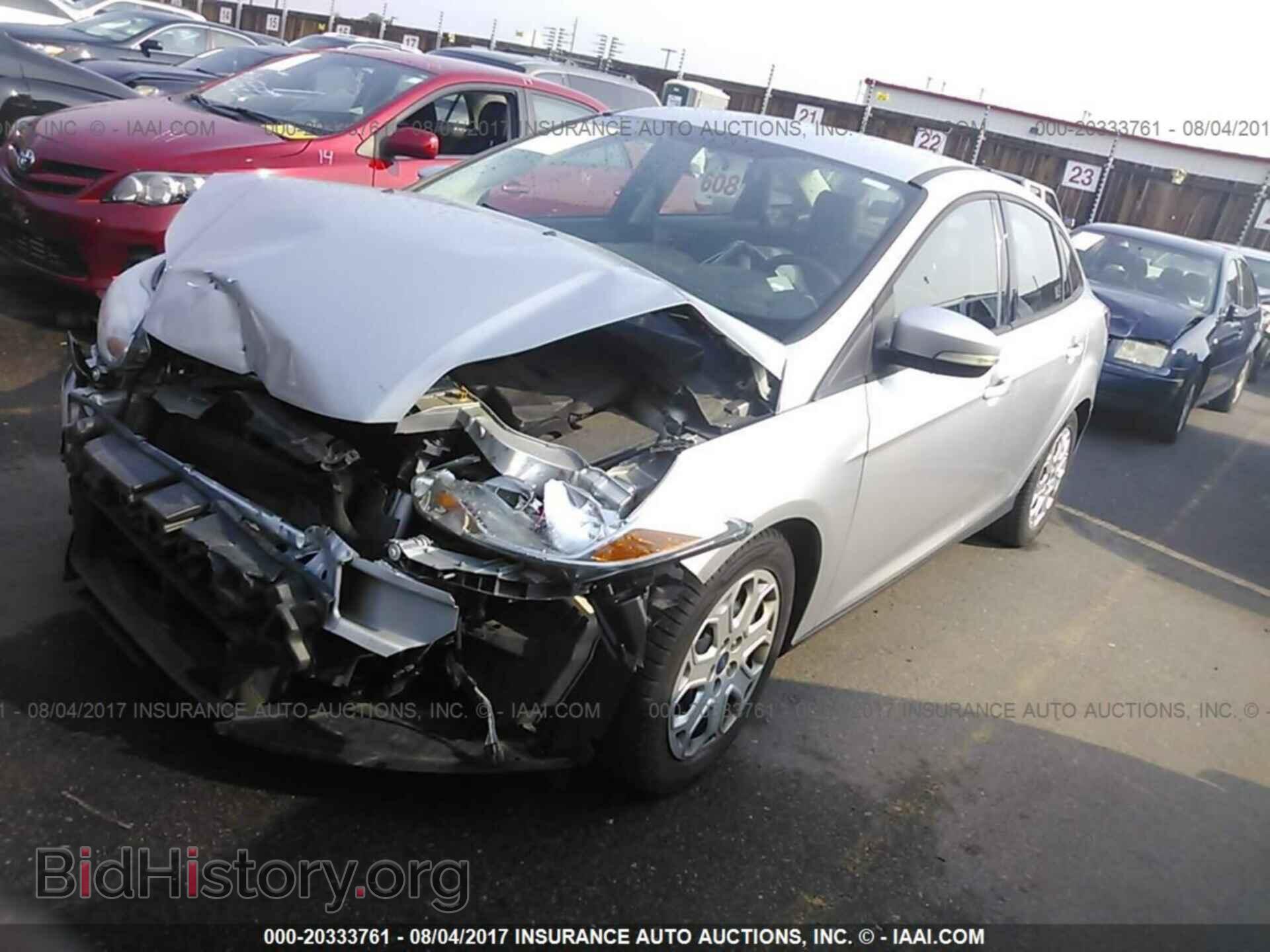 2012 Ford Focus - VIN: 1FAHP3F24CL366321 - Photo 2