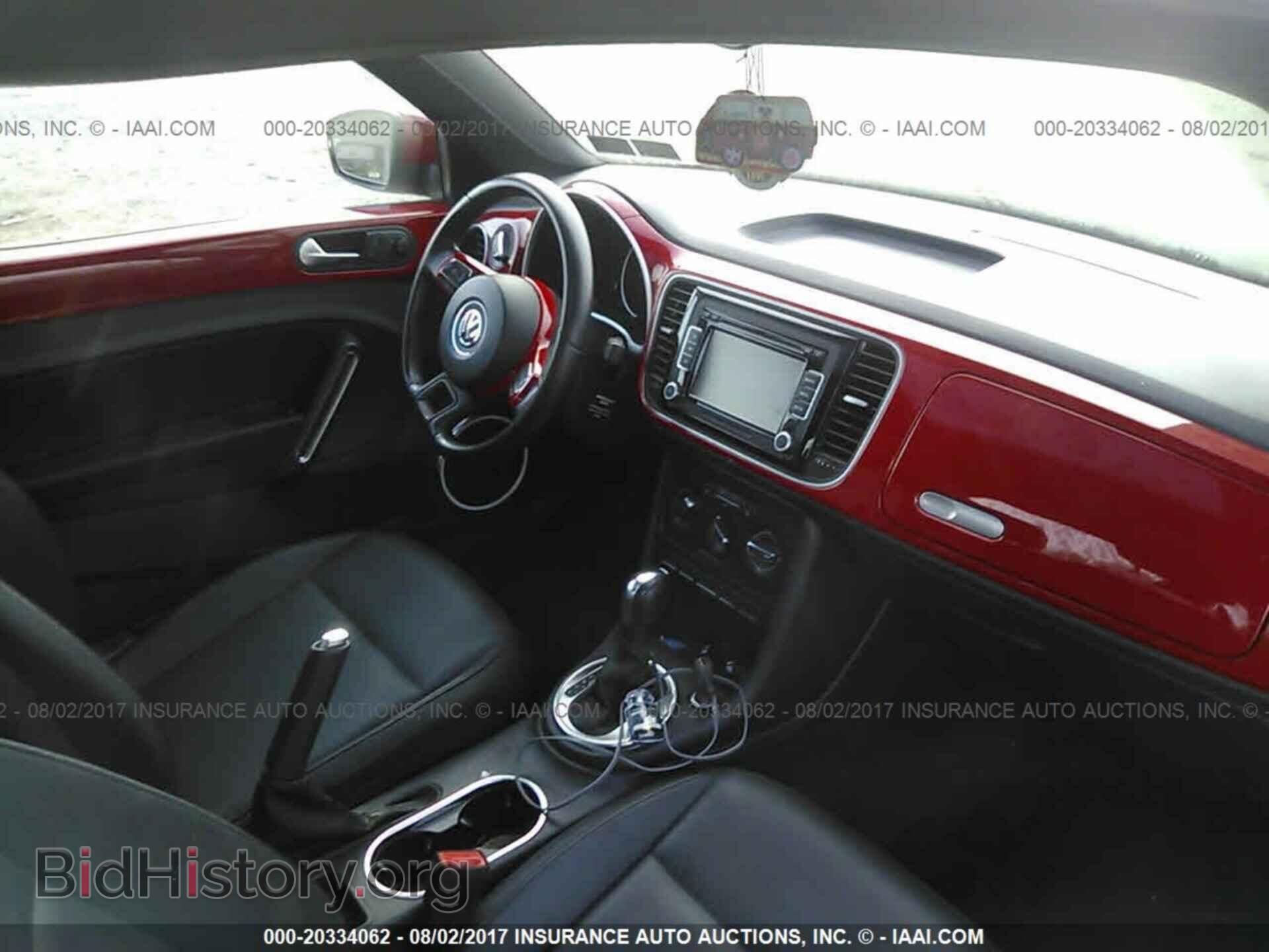 2012 Volkswagen Beetle - VIN: 3VWJP7AT2CM637858 - Фото 5