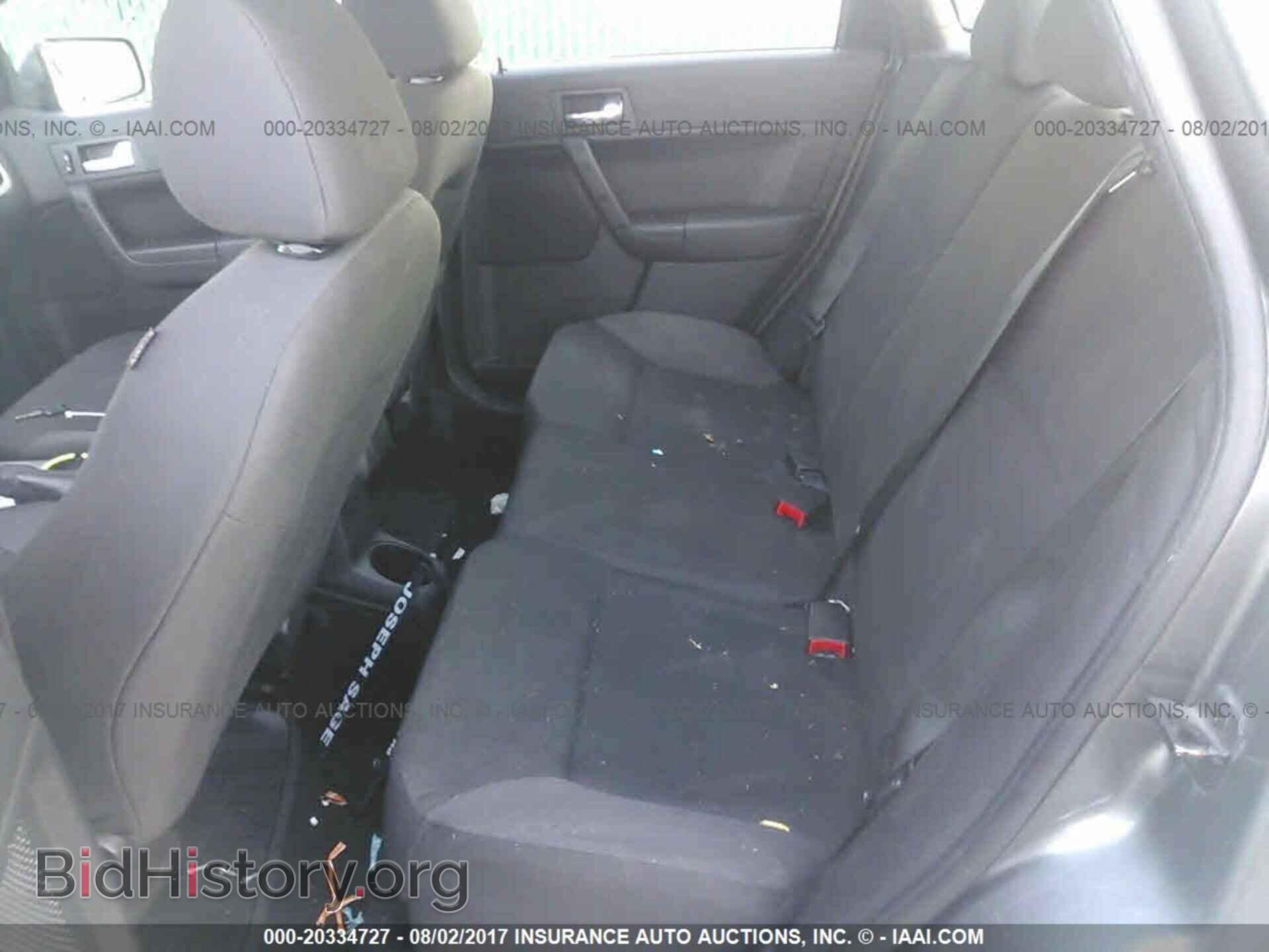 2011 Ford Focus - VIN: 1FAHP3GN2BW144205 - Фото 8