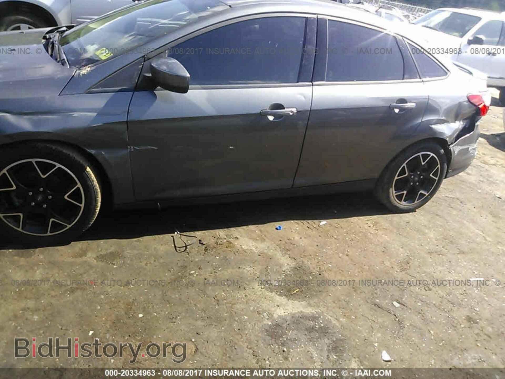 2012 Ford Focus - VIN: 1FAHP3F22CL384963 - Photo 6
