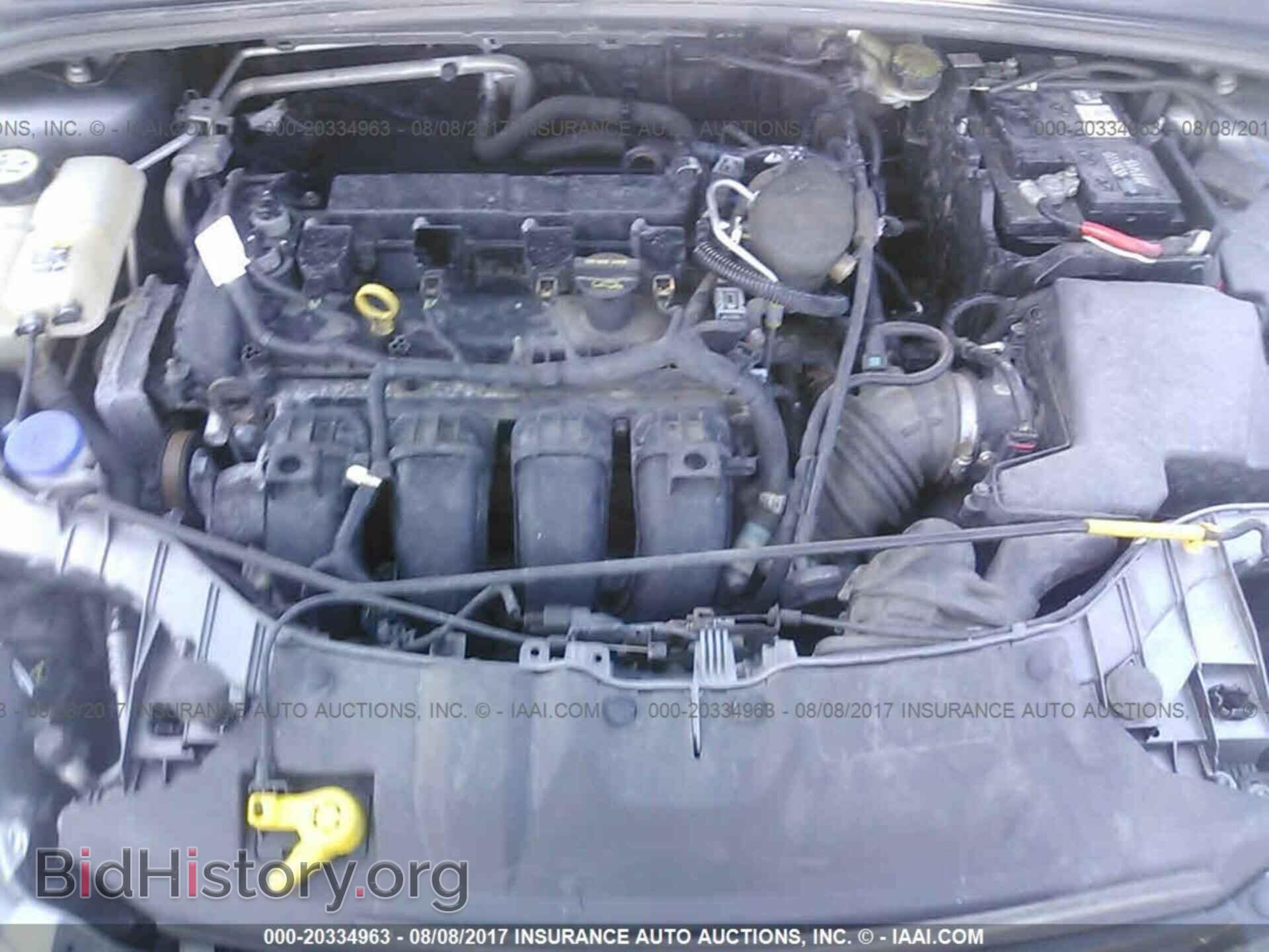 2012 Ford Focus - VIN: 1FAHP3F22CL384963 - Photo 10