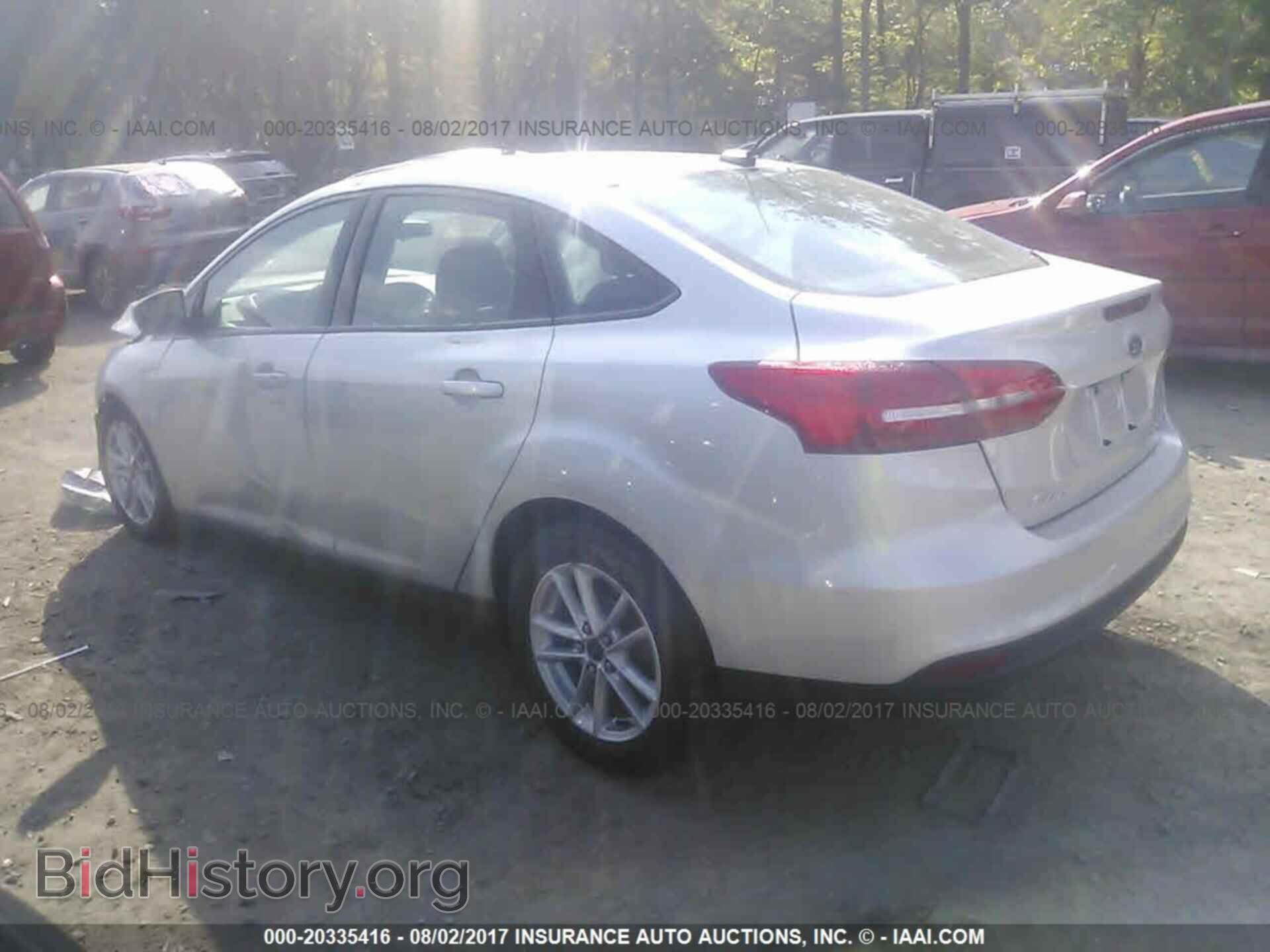 2015 Ford Focus - VIN: 1FADP3F27FL291245 - Photo 3