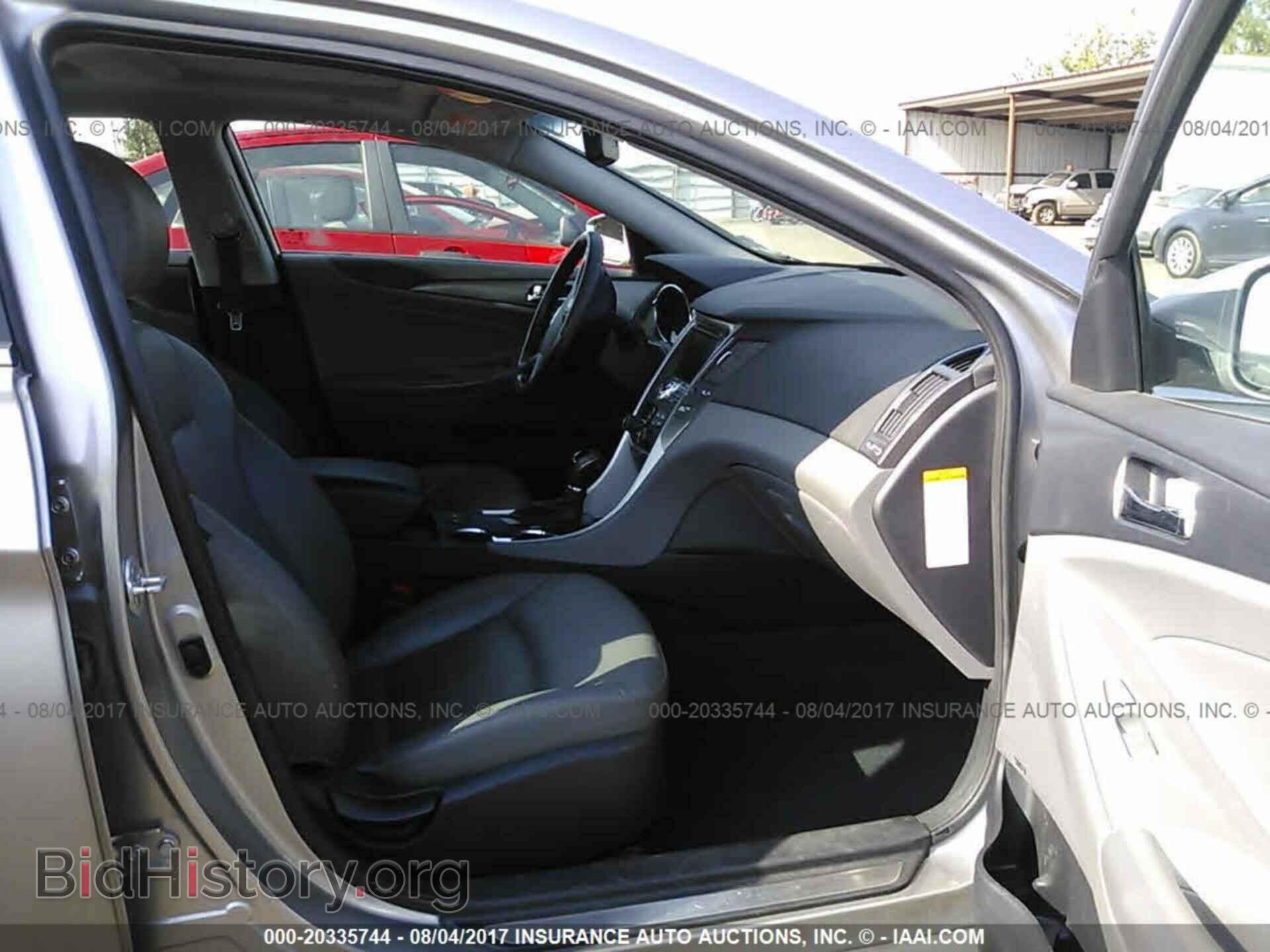 2012 Hyundai Sonata - VIN: KMHEC4A41CA046534 - Photo 5