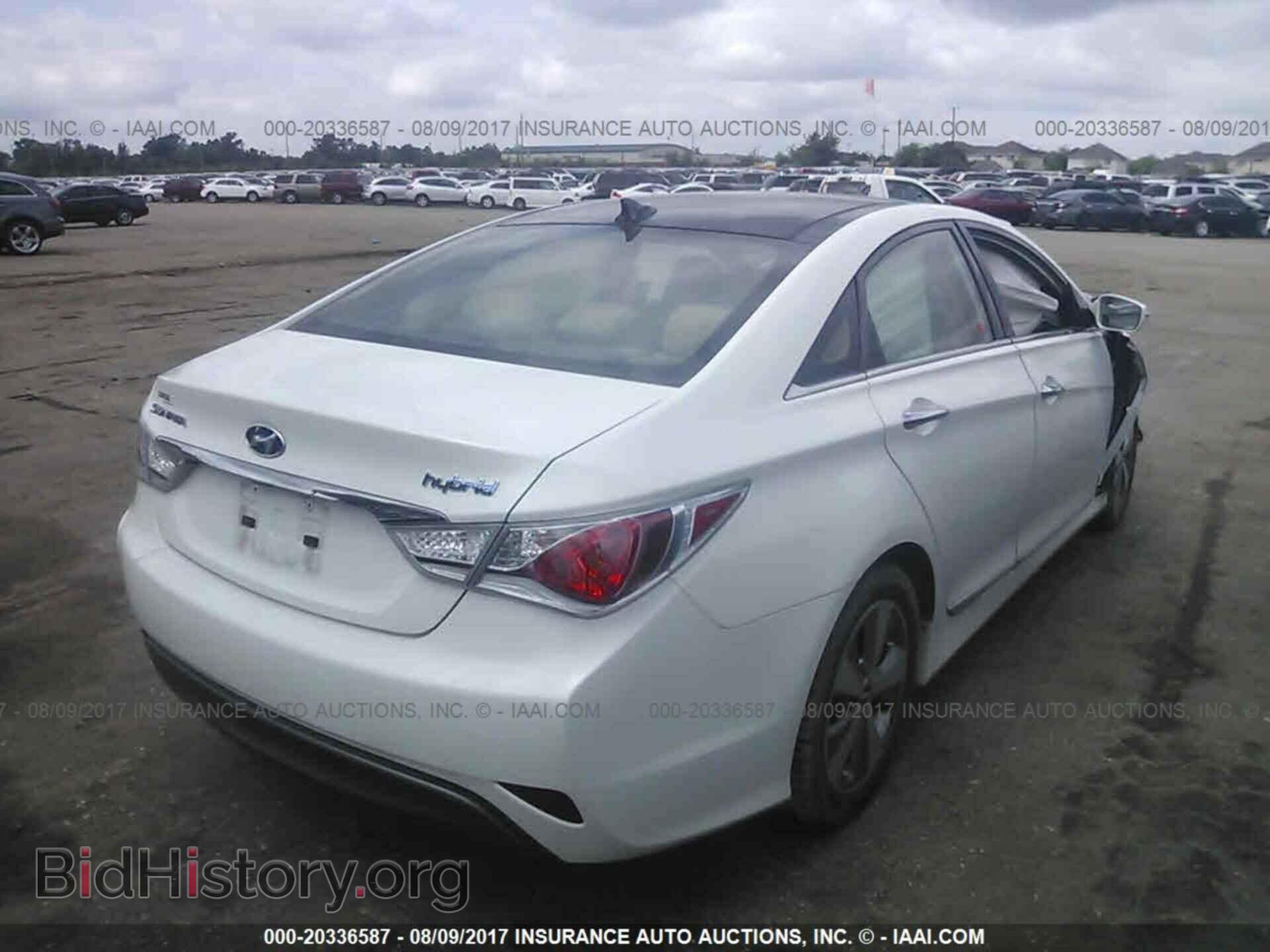 2012 Hyundai Sonata - VIN: KMHEC4A43CA020758 - Фото 4