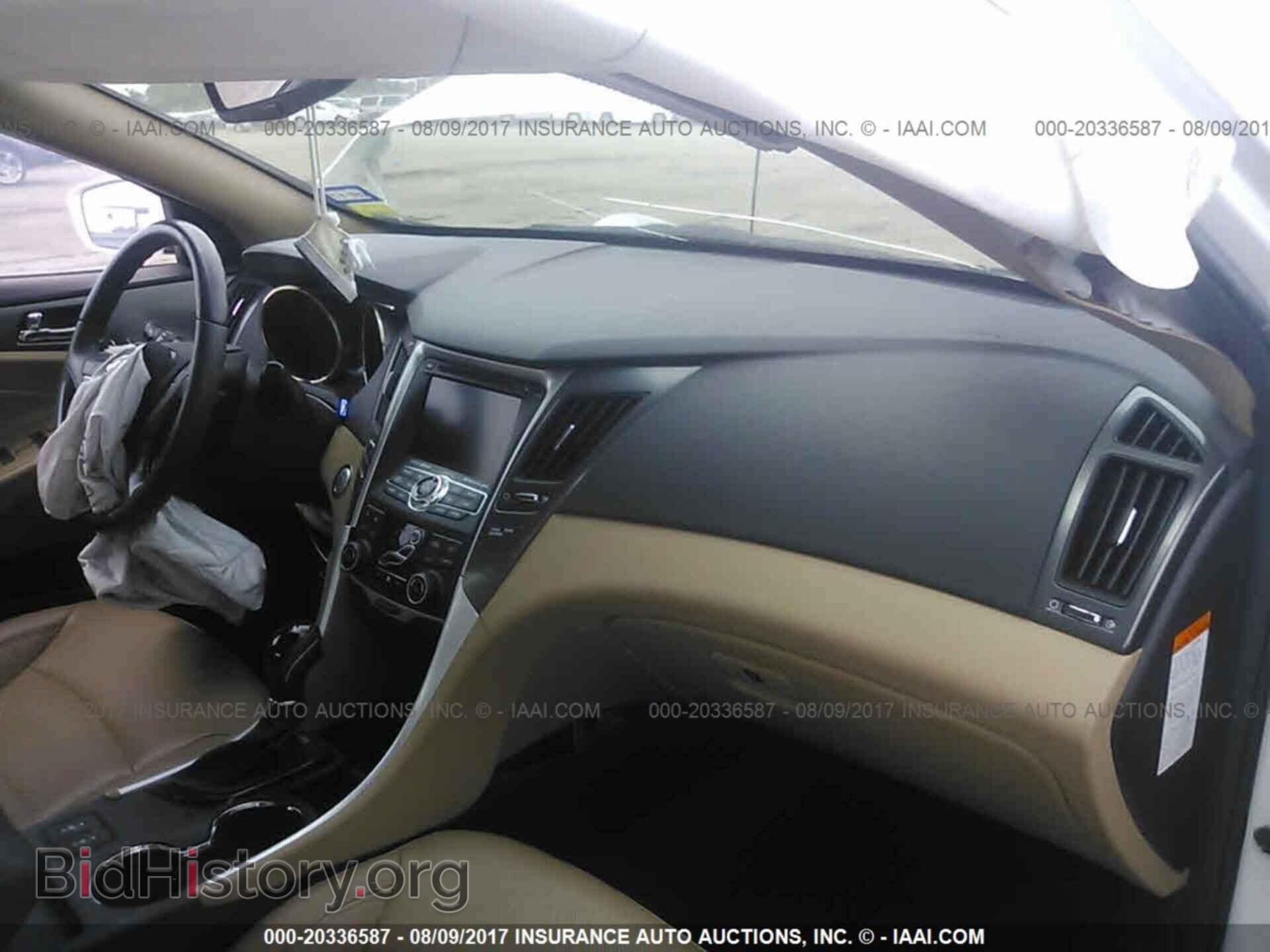 2012 Hyundai Sonata - VIN: KMHEC4A43CA020758 - Фото 5