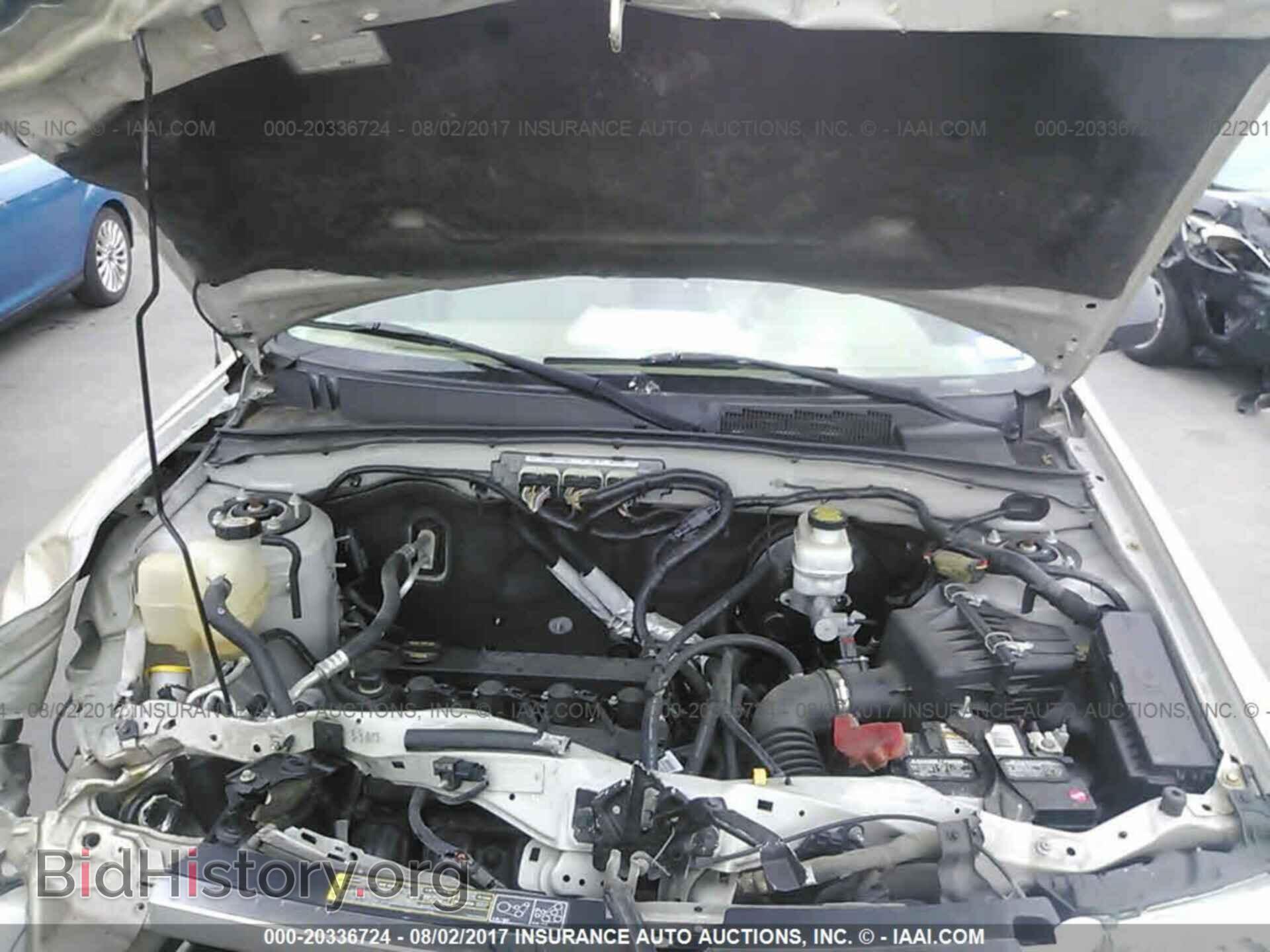 2011 Ford Escape - VIN: 1FMCU0D77BKA34495 - Photo 10