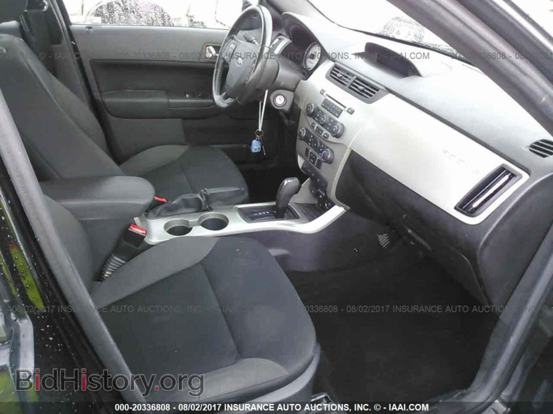 2011 Ford Focus - VIN: 1FAHP3GN4BW166934 - Photo 5