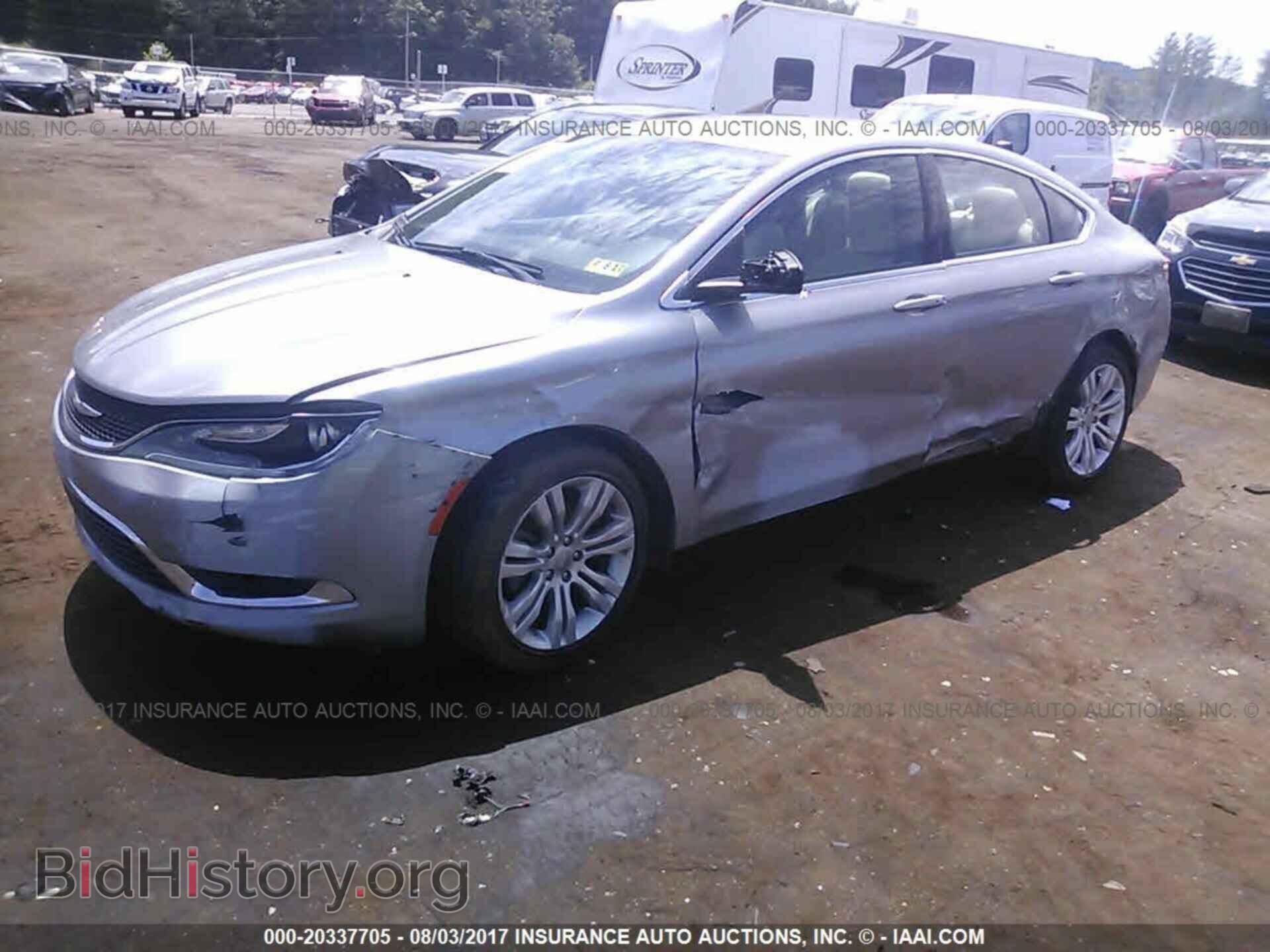 2015 Chrysler 200 - VIN: 1C3CCCAB0FN568237 - Photo 2