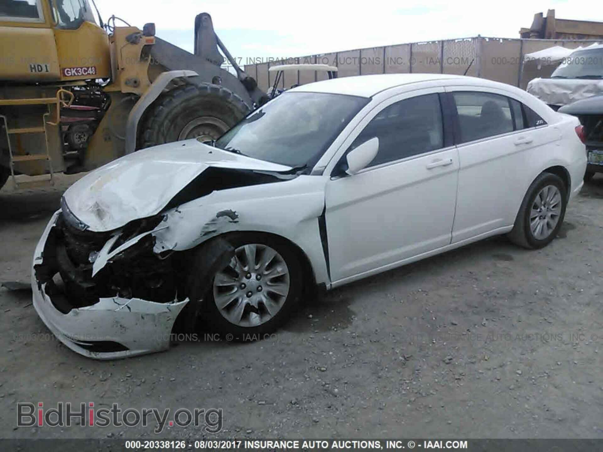 2012 Chrysler 200 - VIN: 1C3CCBAB9CN145579 - Photo 2