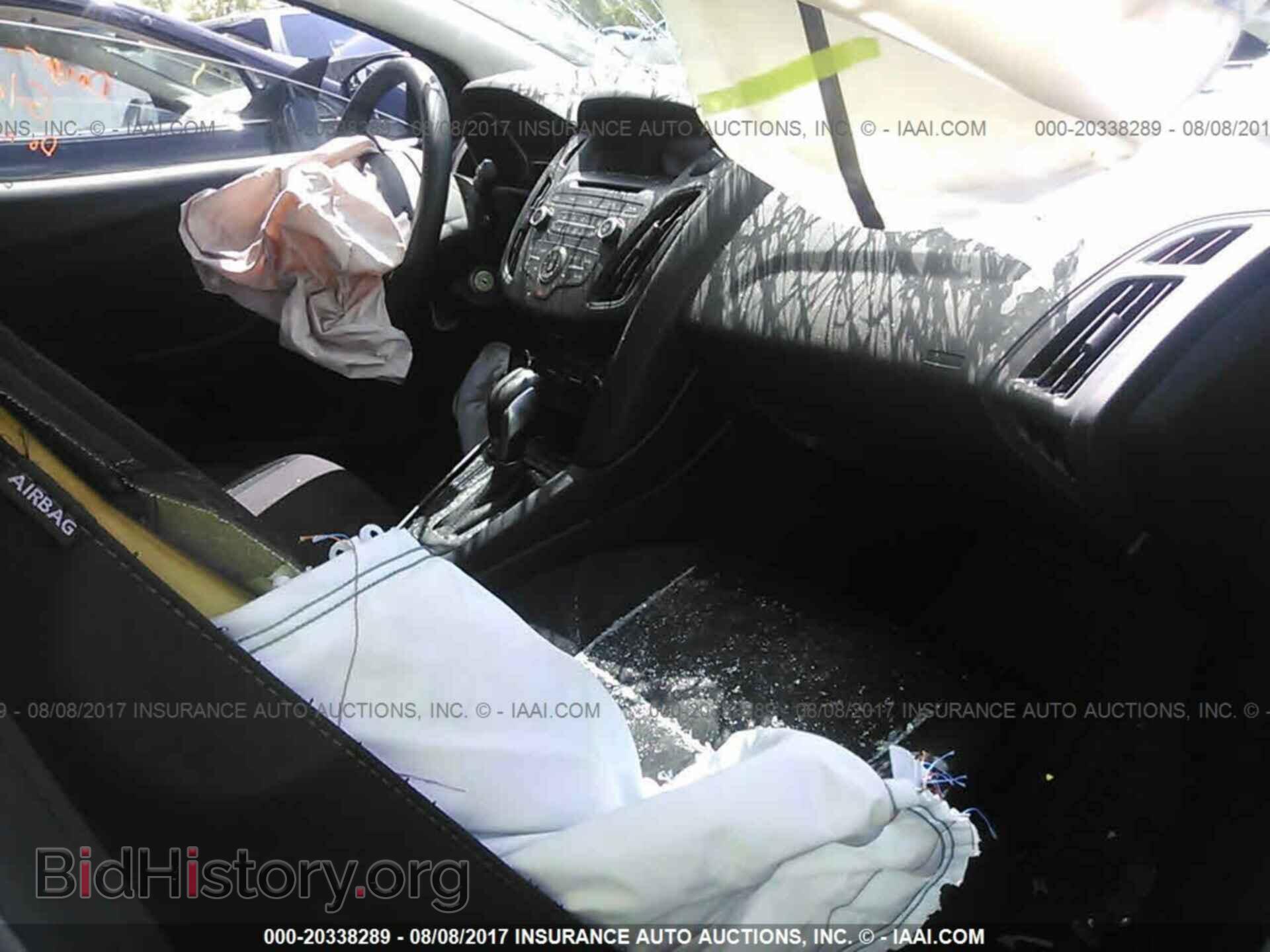 2017 Ford Focus - VIN: 1FADP3E2XHL243226 - Photo 5