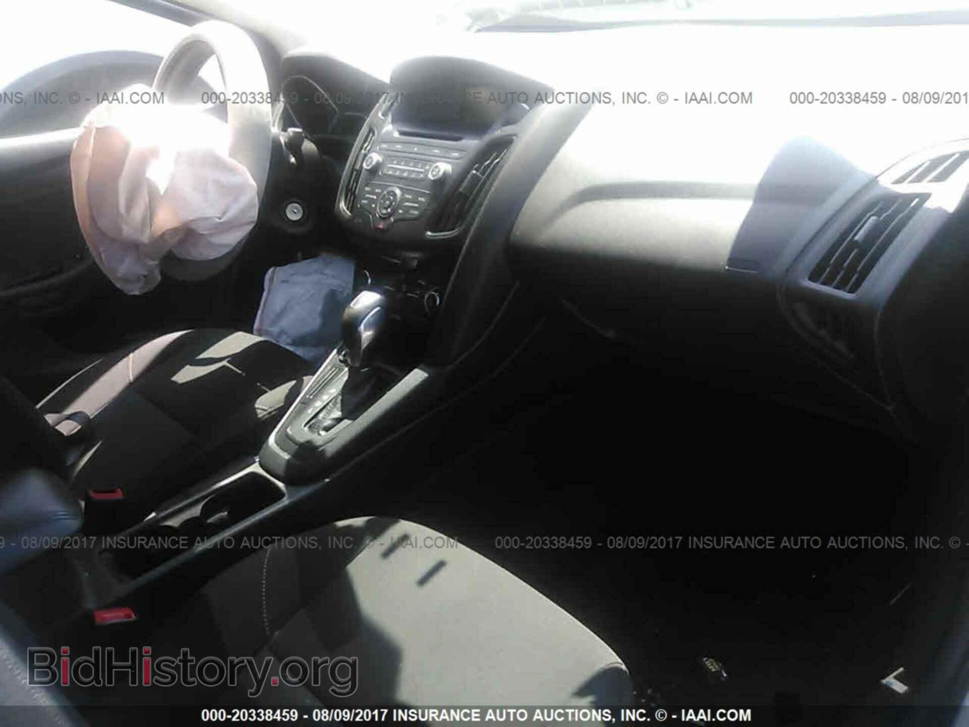 2015 Ford Focus - VIN: 1FADP3F23FL276208 - Photo 5