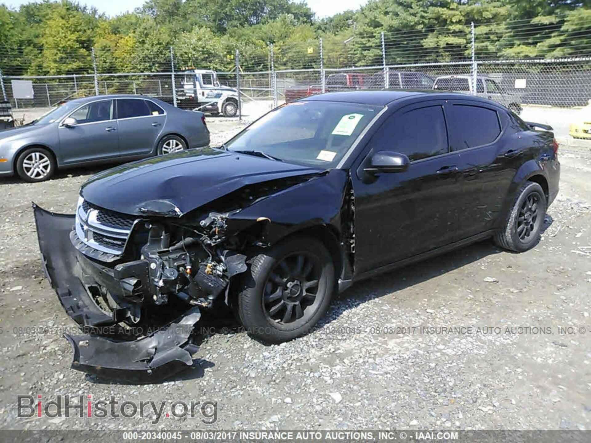 2011 Dodge Avenger - VIN: 1B3BD2FB2BN574334 - Фото 2